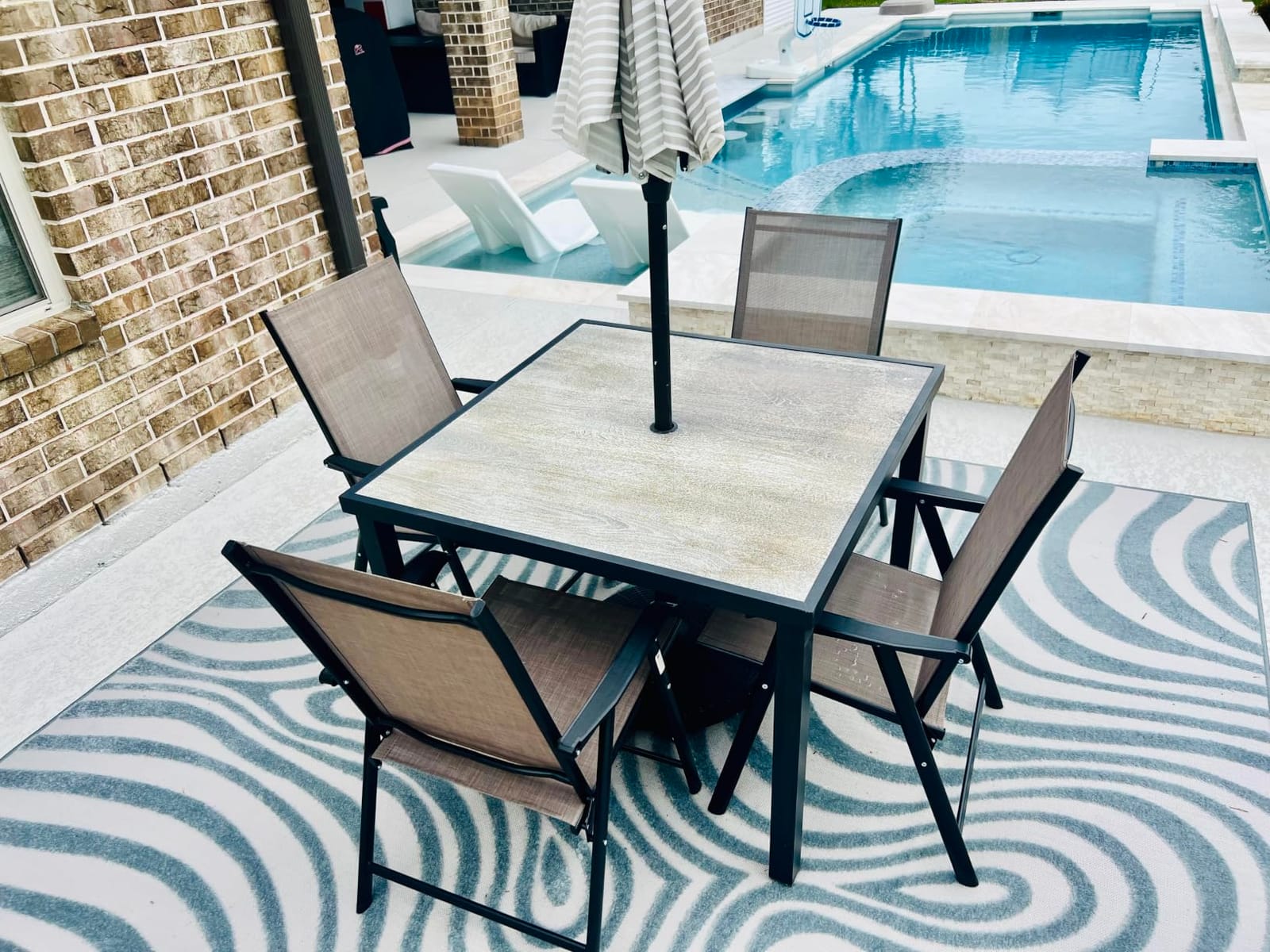Yaheetech Patio Dining Chairs Set of 4 Outdoor Folding Lawn Chairs, Gray | Folding outdoor chairs, great for patio. comfortable with high-back support. Lightweight, folds flat for easy storage. customer photo 1