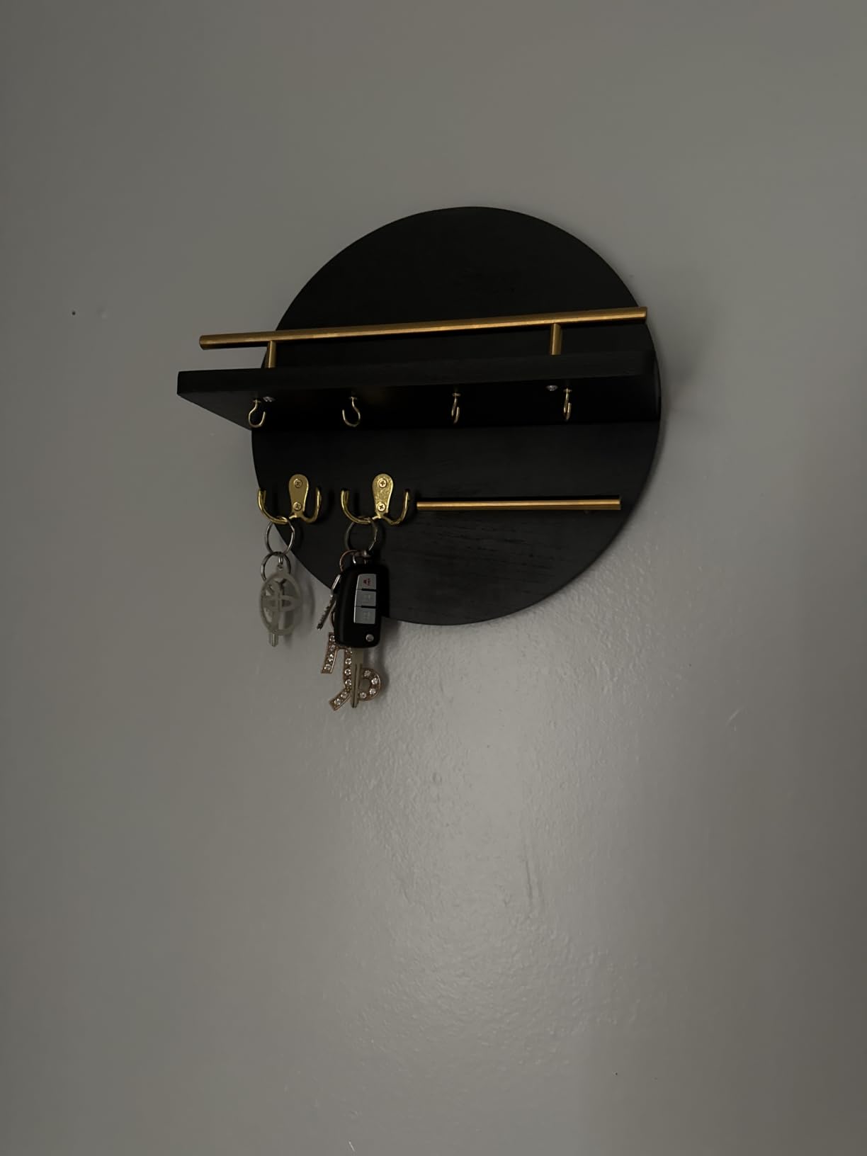 dreampossible Key Holder for Wall Decorative with Shelf and Hooks, Mail Organizer Wall Mount with Sunglasses Holder, Circular Design Entryway Key Rack Hanger, Rustic Home Decor customer photo 2