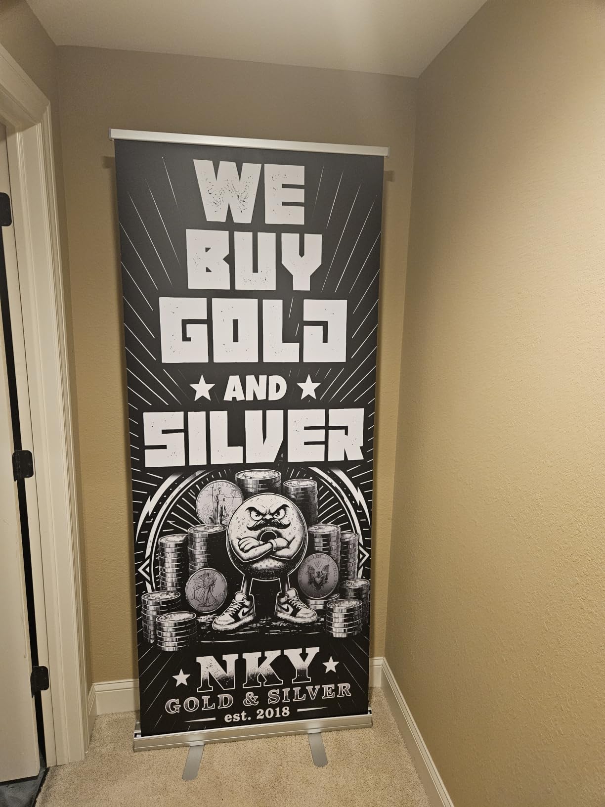 Tabletop Retractable Banner, Silver Aluminum Stand, 8.5