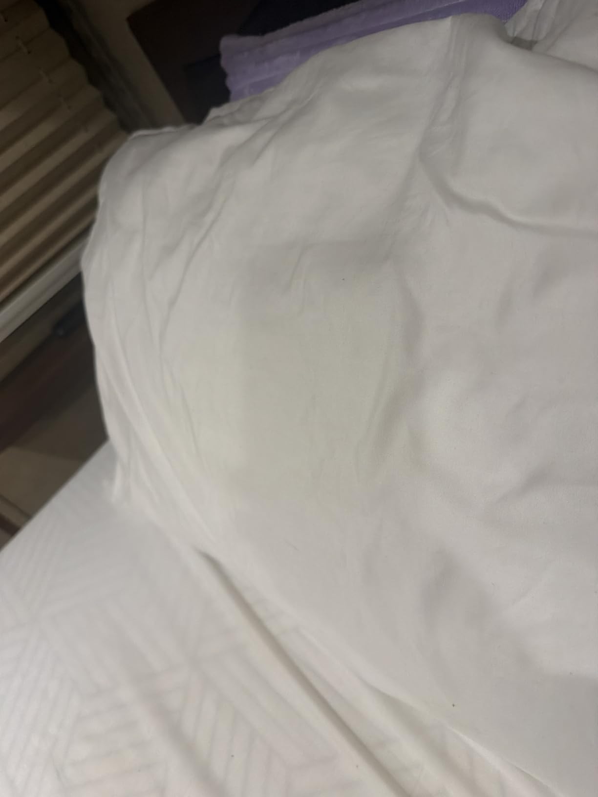 JOLLYVOGUE King Size Pillows Set of 4, Cooling and Firm King Pillows with Oeko-Tex Certified Down Alternative Filling for Side, Back, and Stomach Sleepers, Hotel Collection customer photo 1
