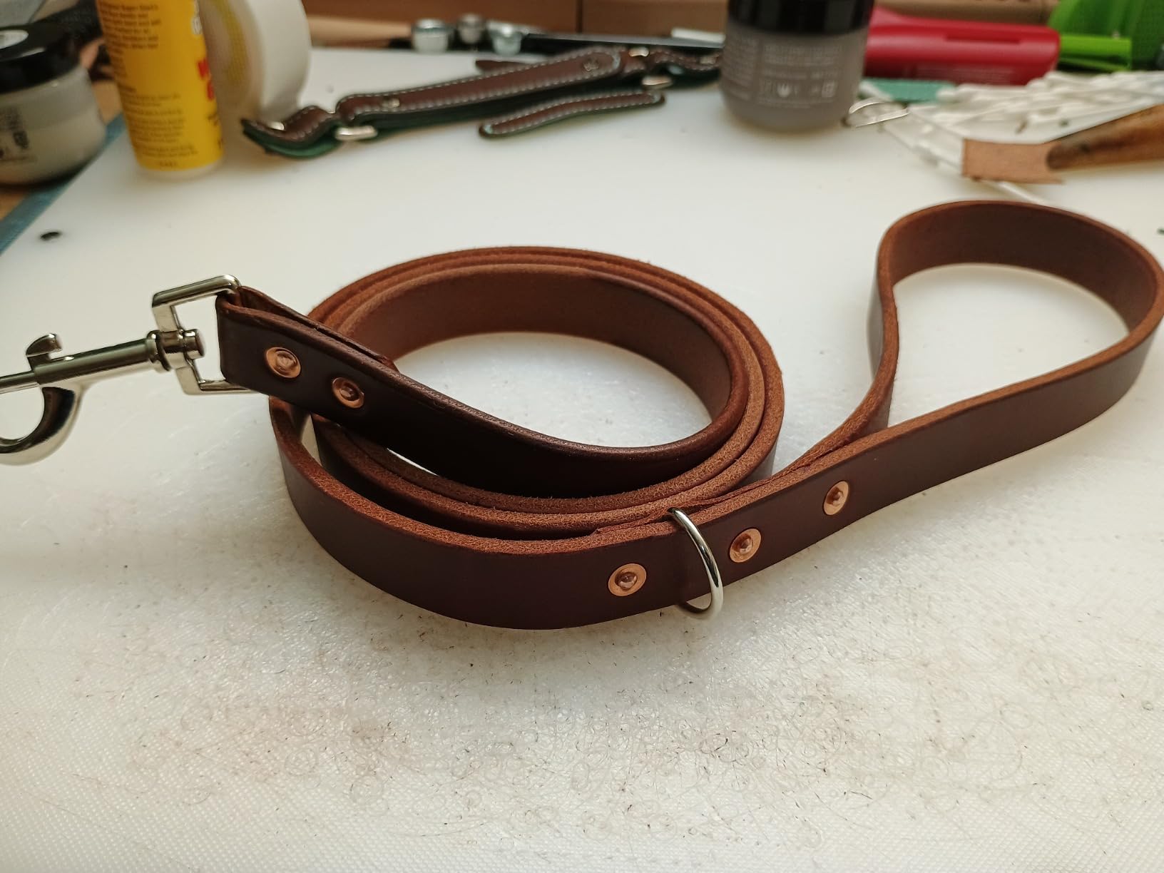 Leather Edge Trimmer for Belts and Straps, Adjustable Desktop Leather Edge Beveler Tool, Aluminum Leather Edger Machine for 3.5-4.5mm Thick Leather, DIY Leathercraft Belt Strap Finishing | Professional Edge Finishing customer photo 1