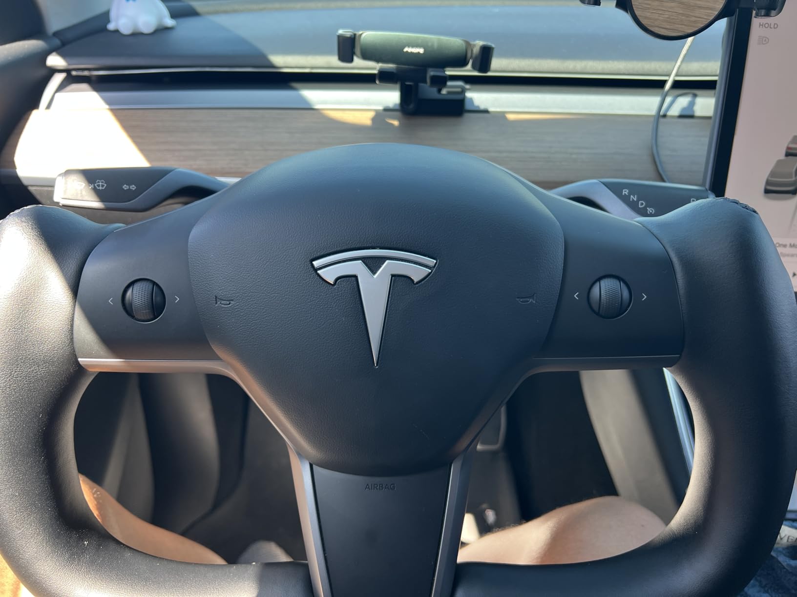 ZIMABLUE Yoke Steering Wheel Personalized Yoke Steering Wheel, Nappa Leather with Side Matte Carbon Fiber without Front Trim for Tesla Model 3 2017-2023, Model Y 2019-2024 With Heating Function customer photo 2