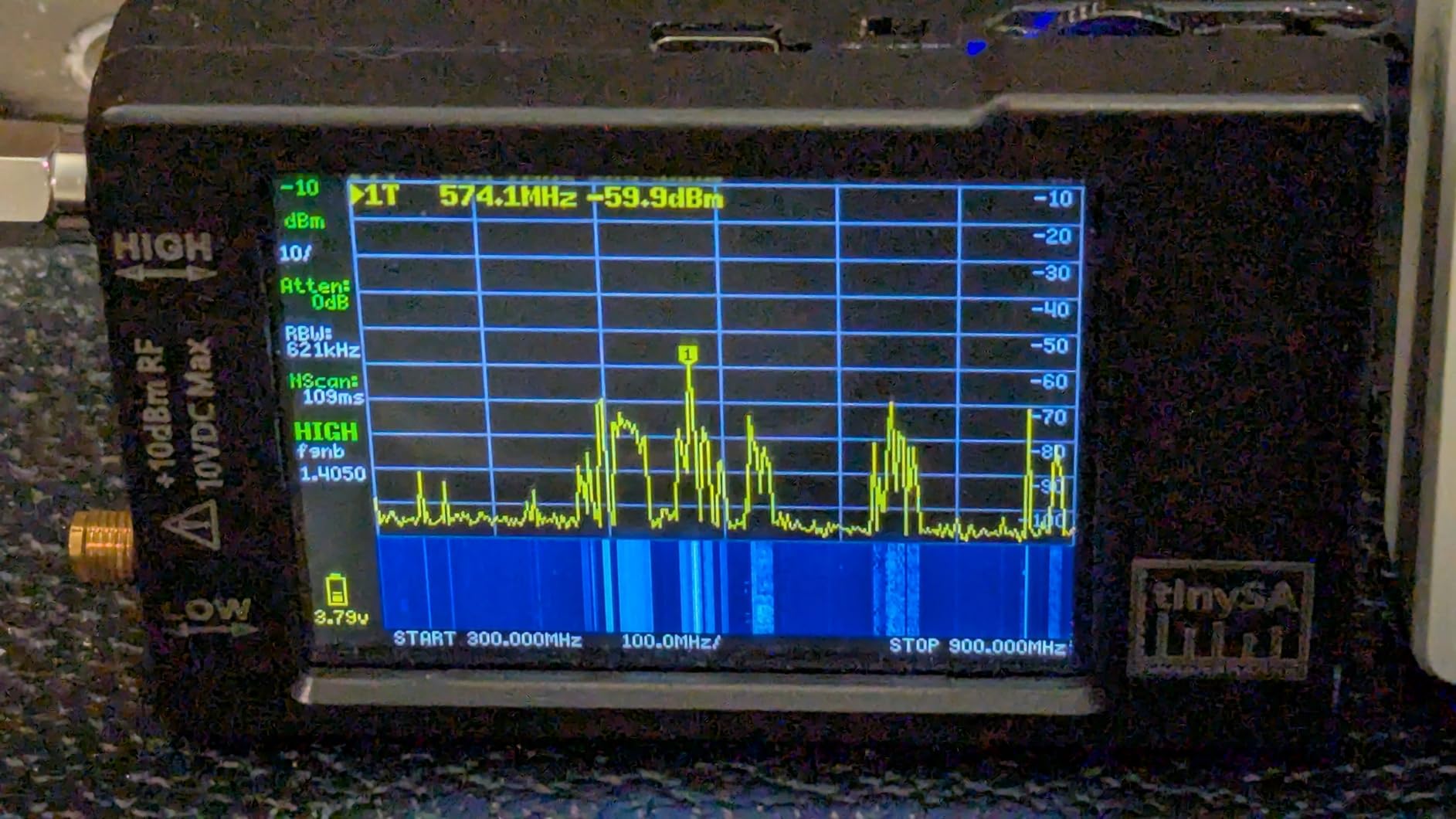 OWON Waveform Generator, 60MHz Bandwidth,300MSa/s Sampling Rate, 14 bits Vertical Resolution, 8K Waveform Length, 5 Basic Waveforms, 160 built-in Arbitrary Waveforms, with 3.6IN LCD Display DGE1060 customer photo 1