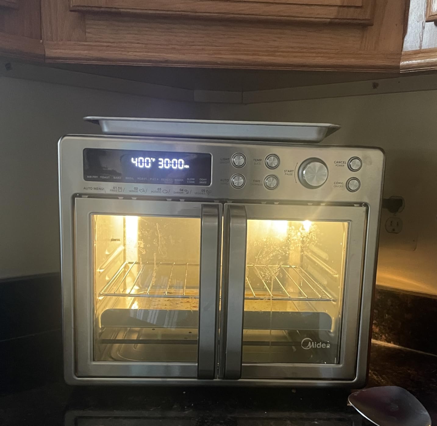 Midea Flexify Classic French Door Toaster Oven Air Fryer Combo, 26.4 QT customer photo 1