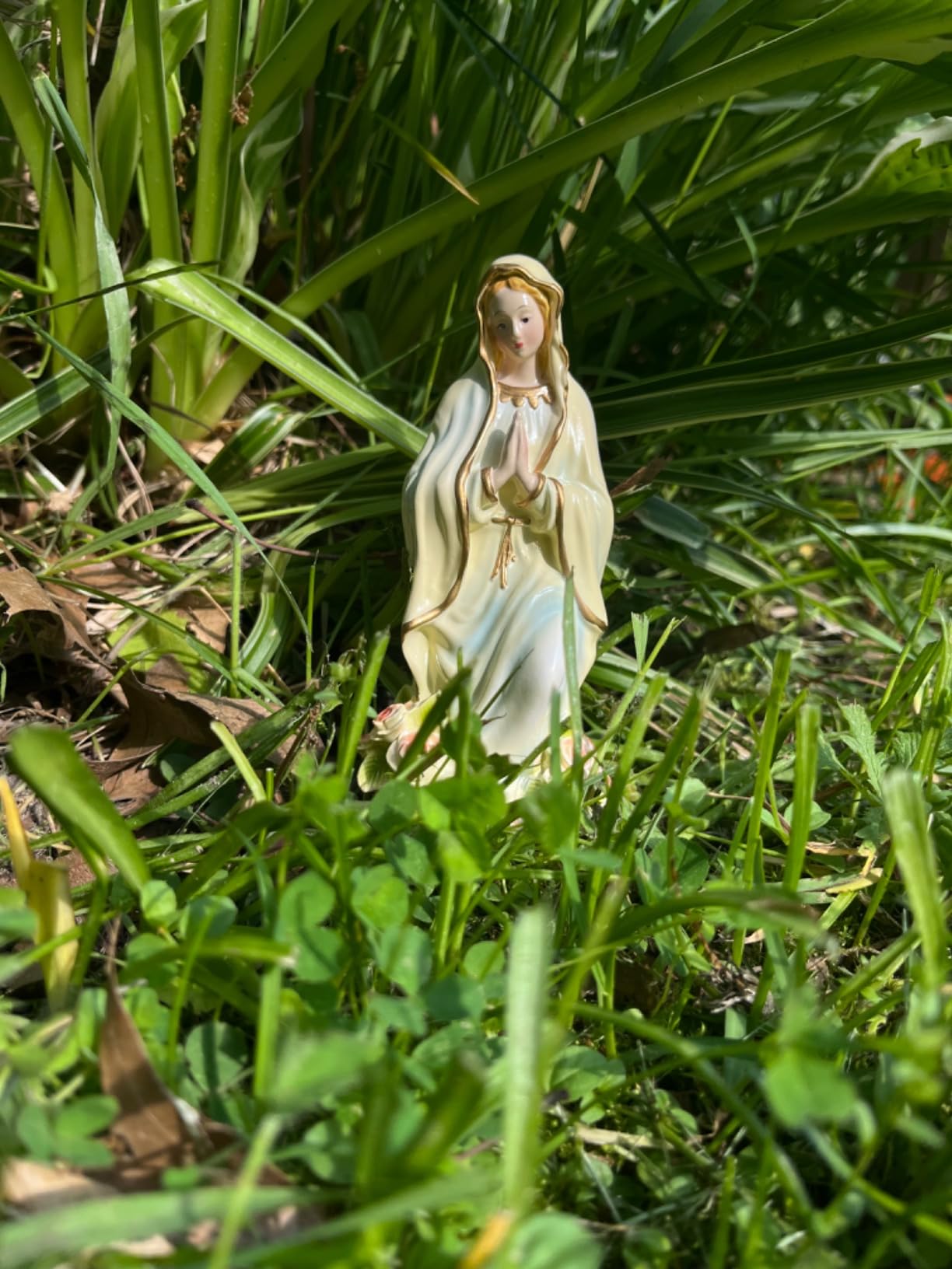Virgin Mary Statue, 4.8 Inch Catholic Blessed Virgin Mother Mary Statues, Suitable for Religious Decor and Collection and Home Use customer photo 2