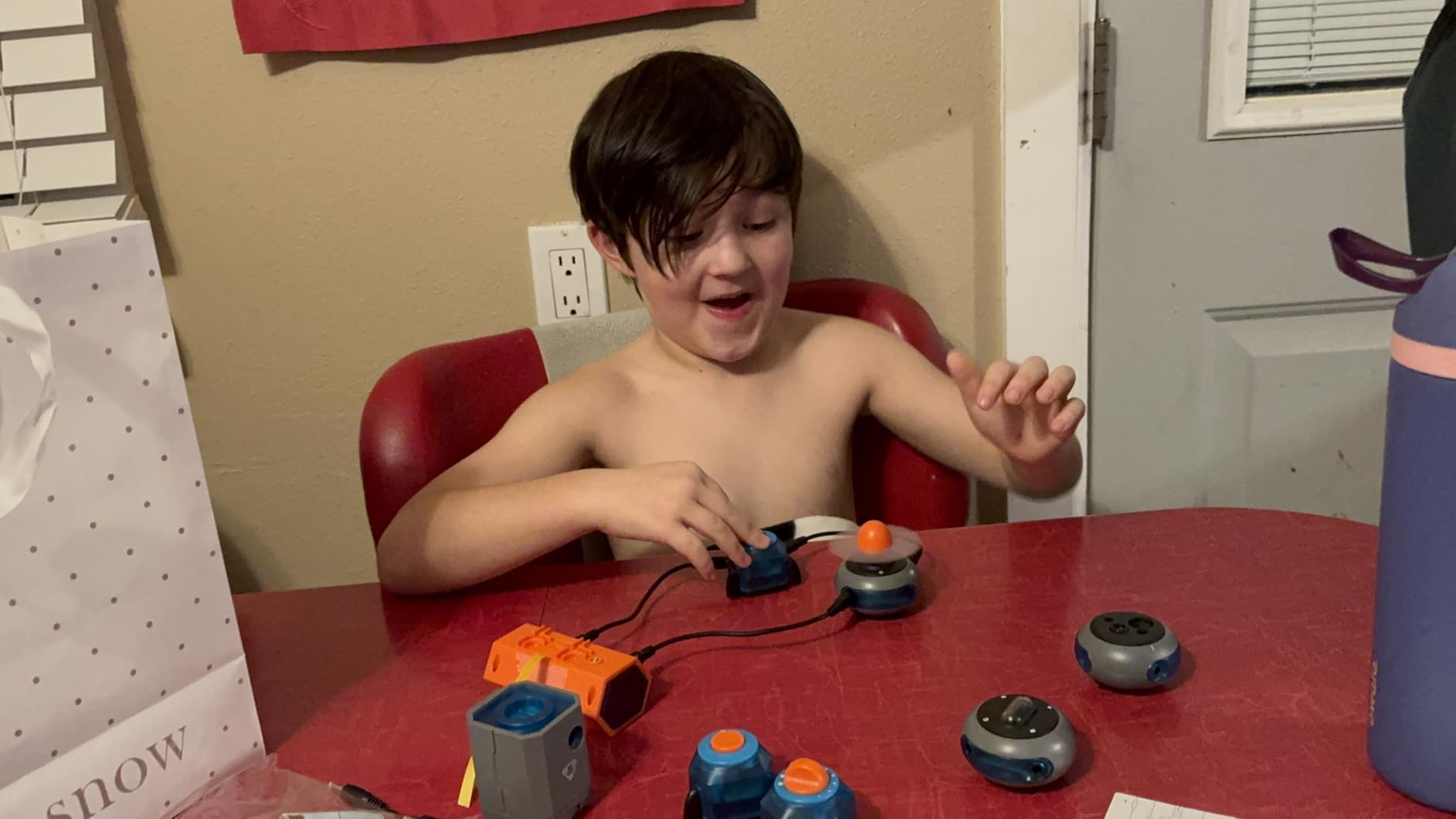 National Geographic Circuit Kit for Kids with 120 Electrical Projects | Electronics Kit, Circuit Board Building, STEM Toy customer photo 2