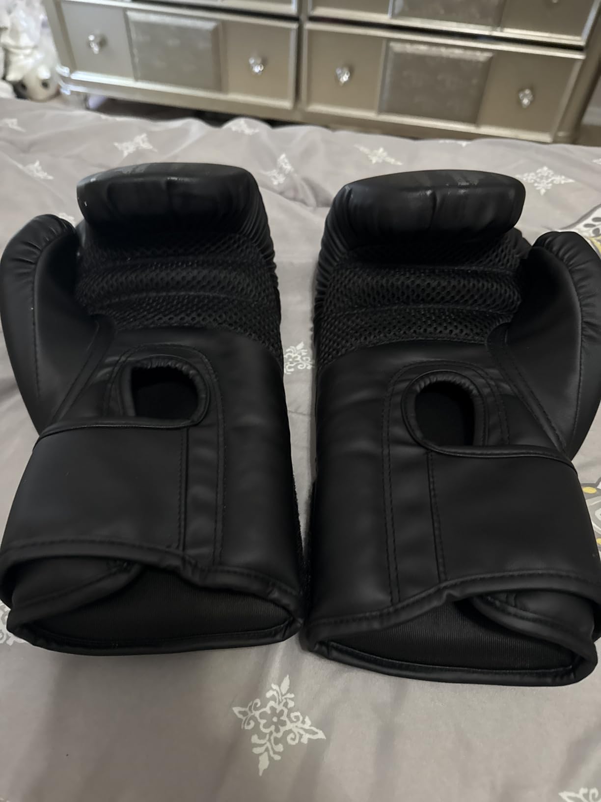Boxing Gloves for Men and Women, Pro Training Sparring, Suitable for Boxing Kickboxing MMA Fighting, Adult Heavy Punching Bag Gloves, Workout Gloves for Boxing, Muay Thai customer photo 2