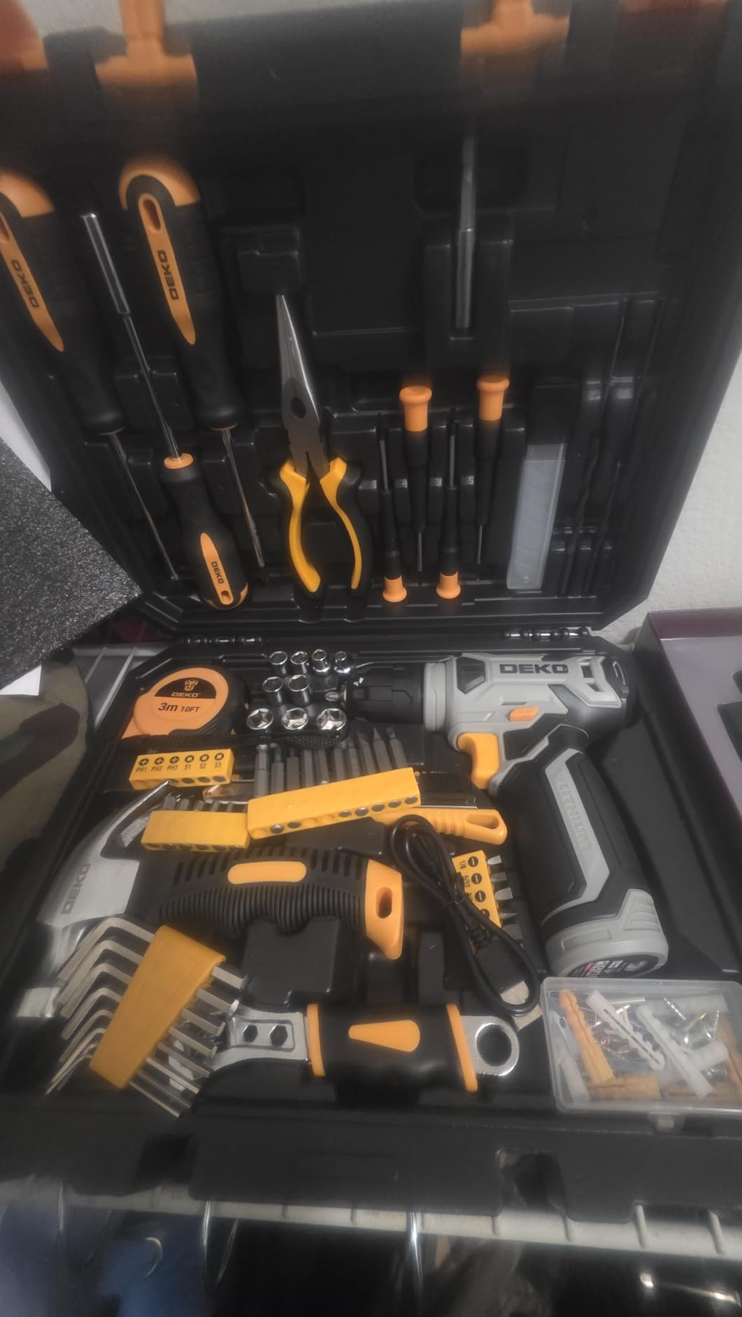 DEKOPRO Tool Set: Tool Kit with 8V Cordless Drill, Tool Box with Drill, Hand Drill Set for Men & Women, Home Tool Kits for House Repair, Handyman, DIY 126 Piece customer photo 1