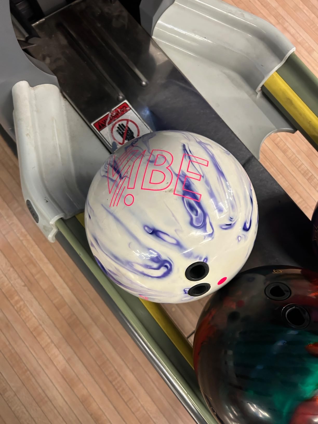 Hammer Arctic Vibe Bowling Ball customer photo 1