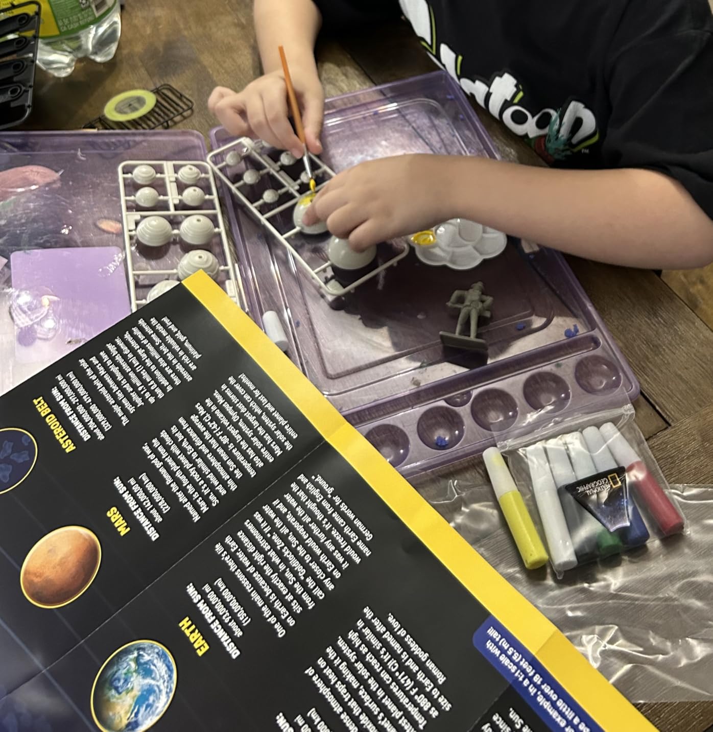 National Geographic Glow in the Dark Solar System Model for Kids Ages 8-12 - Build and Paint 3D Planets with Movable Arms, Astronomy STEM Project customer photo 2