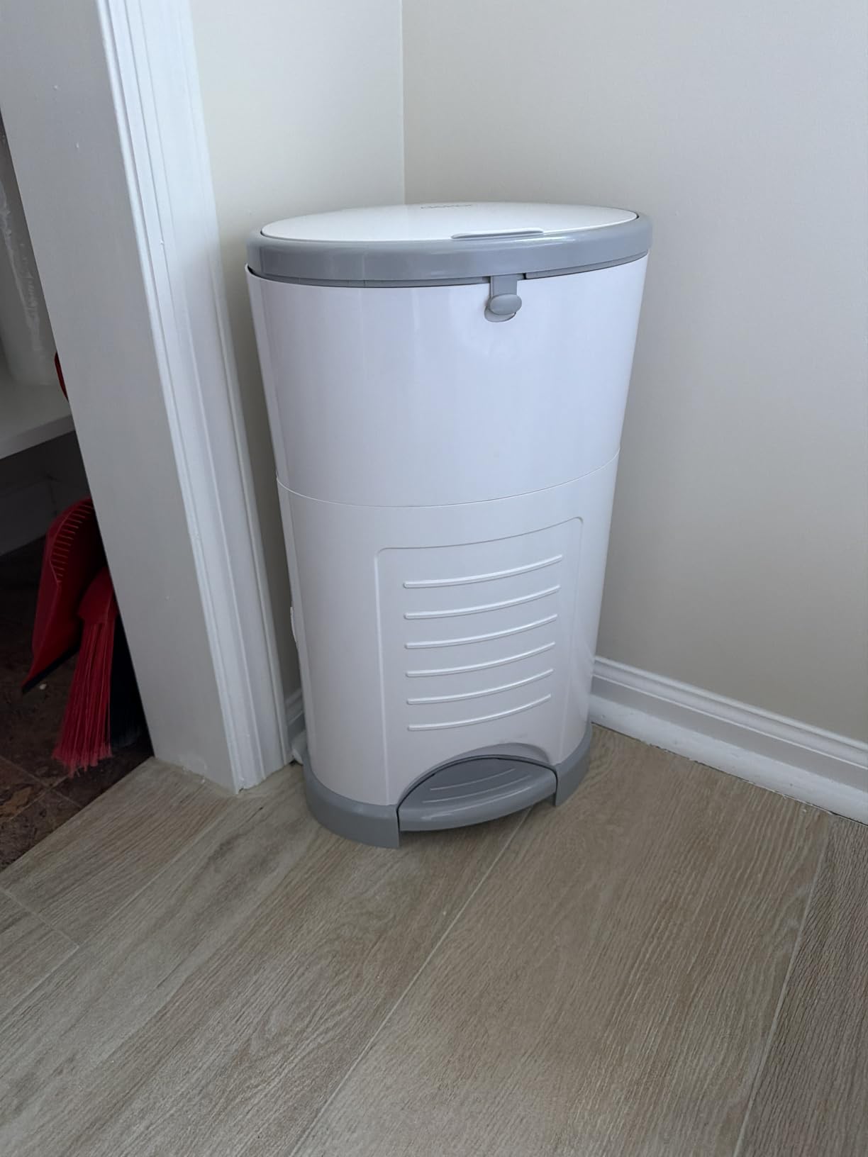 Diaper Dekor EKO Classic Diaper Pail, White | ONLY Eco-Friendly Diaper Pail Made with 70% Recycled Materials | Hands-Free: Step-Drop-Done | Cost-Effective Refill System customer photo 1