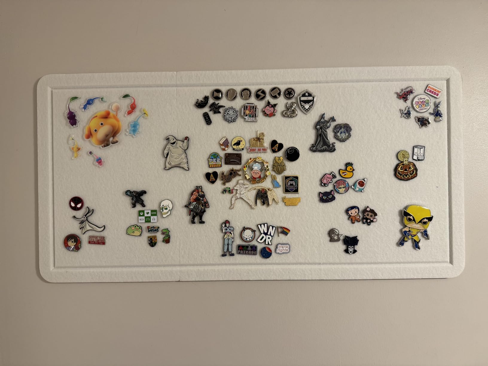 Felt Bulletin Board 24x18 inches, Decorative Pin Board for Home & Office | Cork Board Alternative for Wall with Push Pins, Display Mood Board for Photos, Notes & Reminders customer photo 1