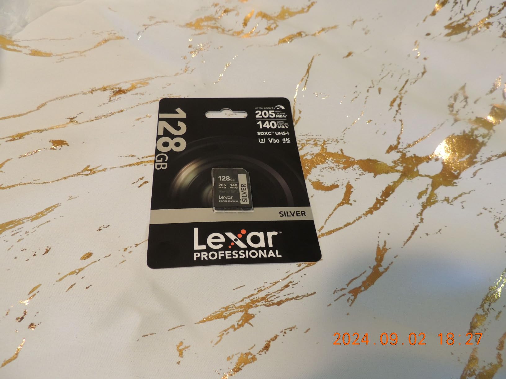 Lexar 128GB Silver SD Memory Card, 225MB/s Read, 4K, V30, U3, UHS-I customer photo 2