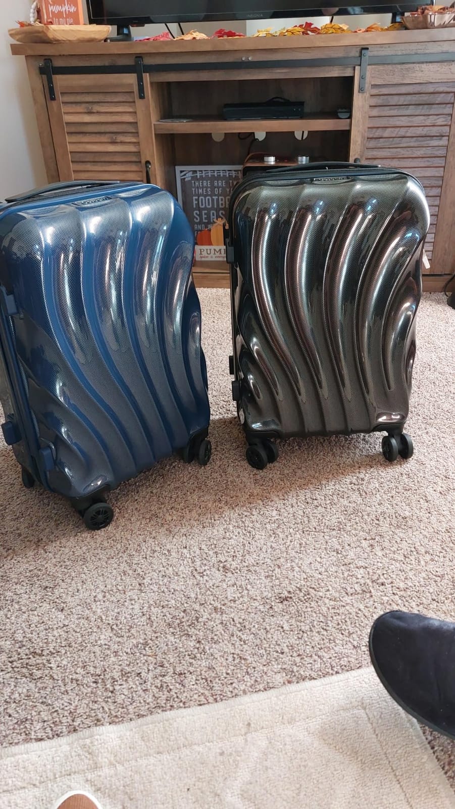 Cosbarn Luggage Sets 3 Piece Suitcases with Wheels, Suitcase Set, ABS+PC Hardshell Luggage with Phone Holder, Lightweight Carry on Luggage with TSA Lock Spinner Wheels customer photo 2
