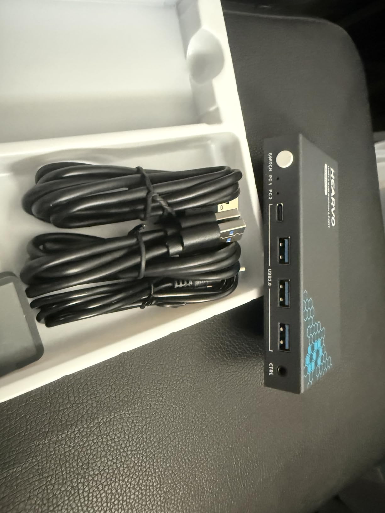 Hearvo USB 3.0 HDMI KVM Switch for 2 Computers 1 Monitor, 4K@60Hz, S7232H customer photo 2