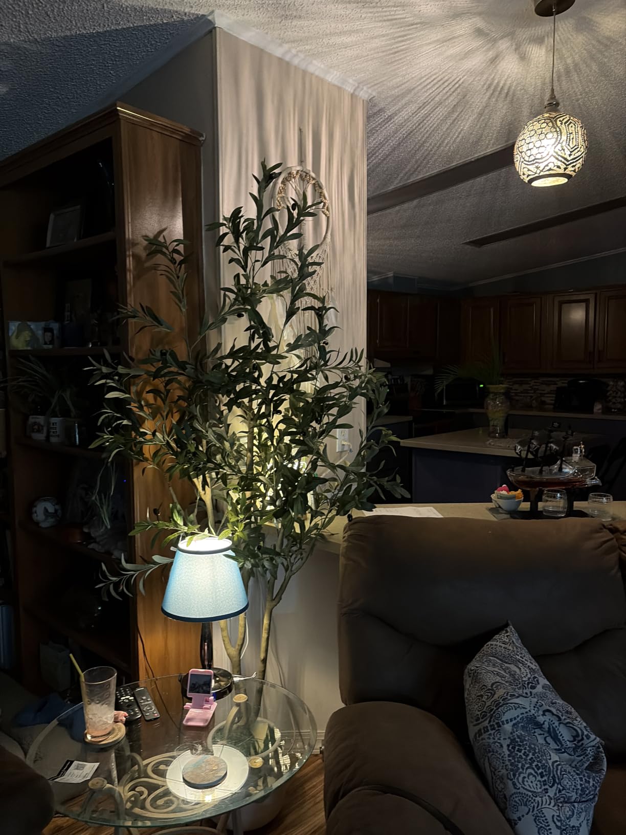 VIVATREES Olive Trees Artificial Indoor, 5FT Tall Faux Olive Tree with White Tall Planter, Artificial Plants with Natural Wood Trunk and Lifelike Fruits for Home Office Decor customer photo 2