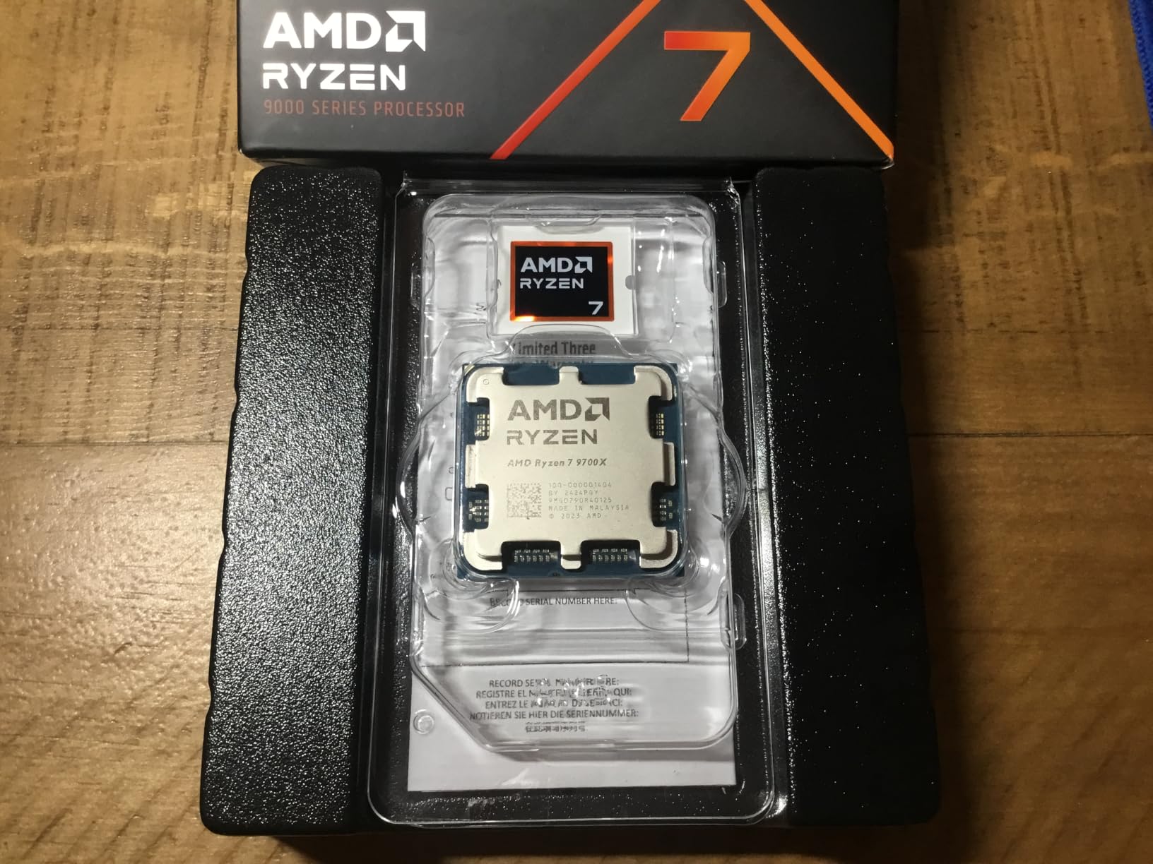 AMD Ryzen 7 9700X 8-Core, 16-Thread Unlocked Desktop Processor customer photo 1