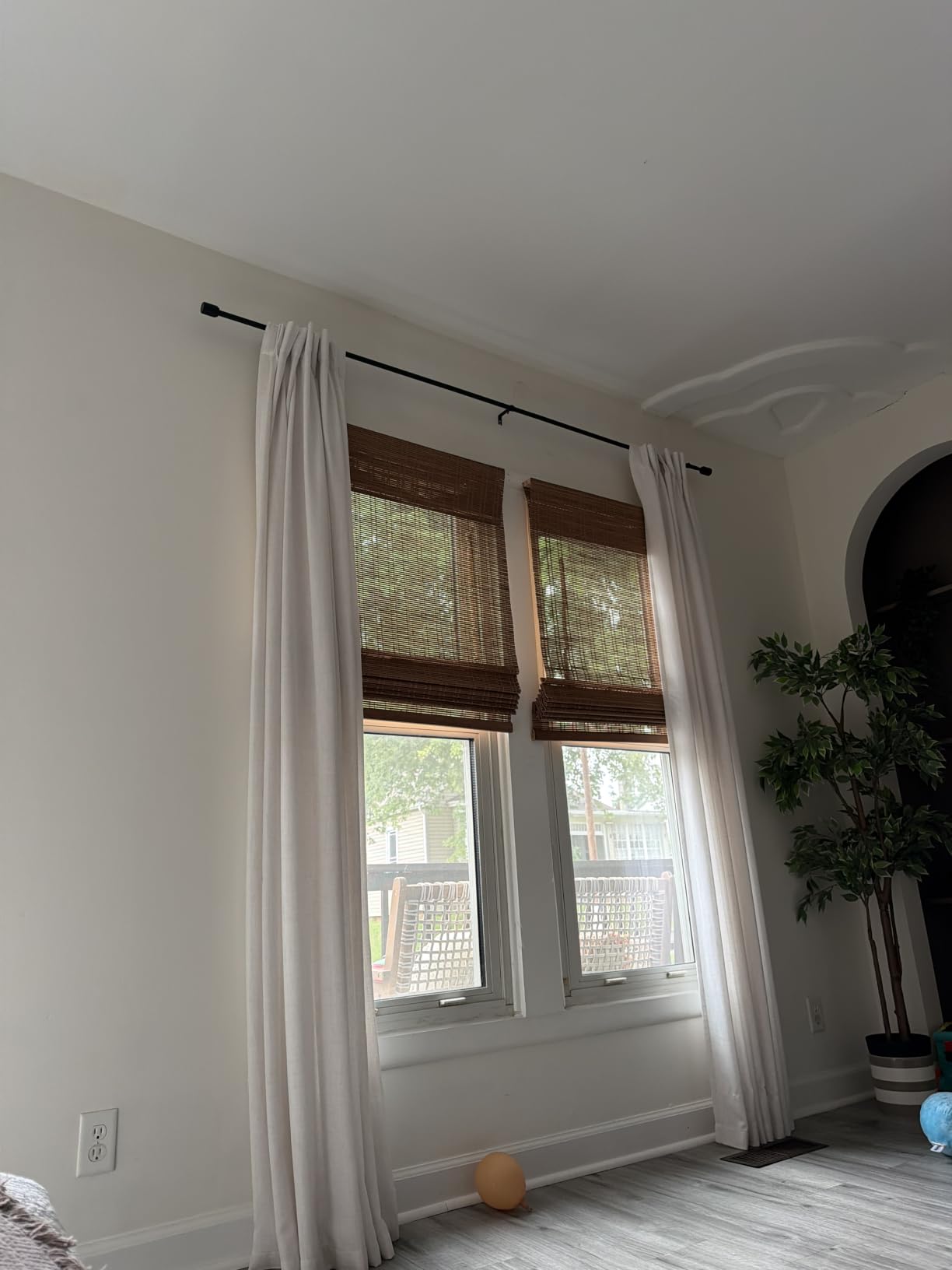 Calyx Interiors Bamboo Roman Shade Blind, Light Filtering, 22.5