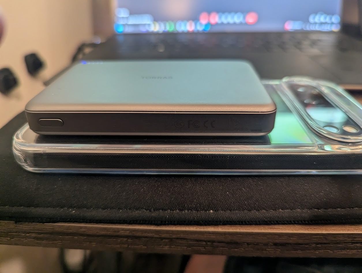 TORRAS MiniMag Power Bank, Ultra-Slim 10,000mAh Magnetic Wireless Portable Charger, 22.5W Fast Charging iPhone Air Magnetic Battery Pack Designed for iPhone 17 Pro Max/17 Pro/Air/16/15/14/13/12, Gray customer photo 1