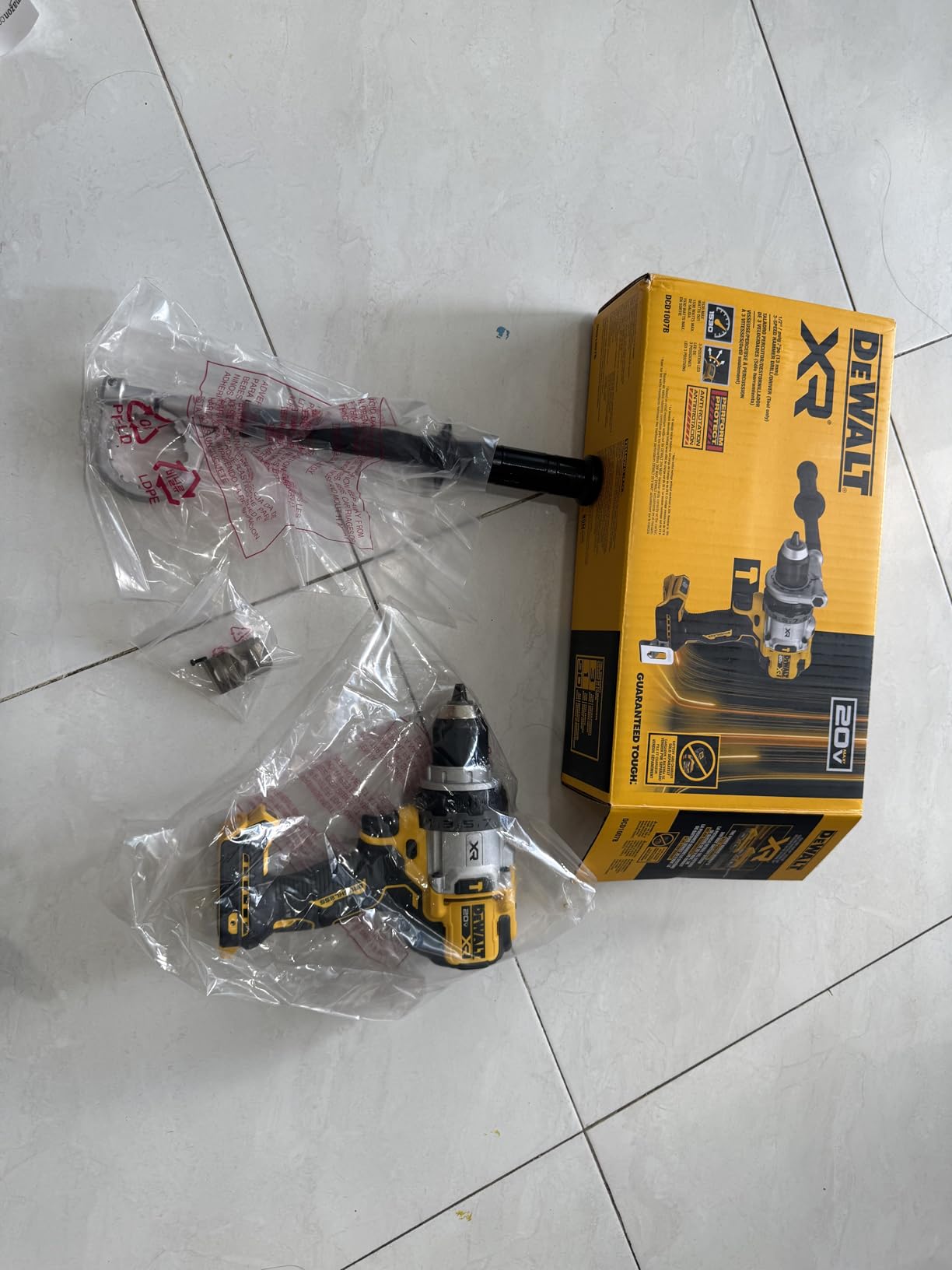20V MAX XR 1/2 Inch Brushless Cordless Hammer Drill, Battery Not Included (DCD1007B) customer photo 1