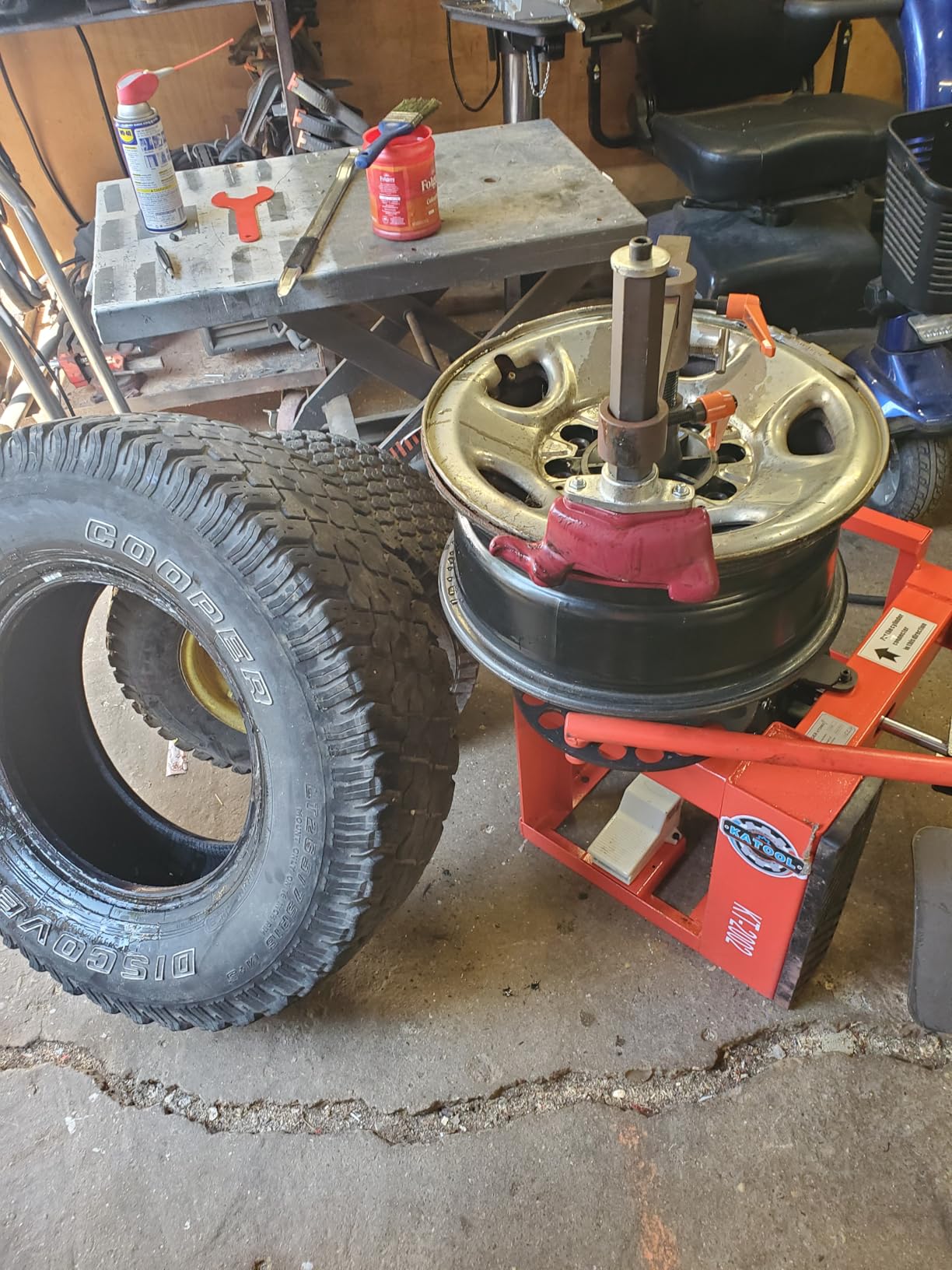 KATOOL KT2002 Mini Tire Changer Machine 39 Inch Air Bead Breaker No Anchor Portability Fit for Road Rescue, Mobile Car Repair customer photo 1