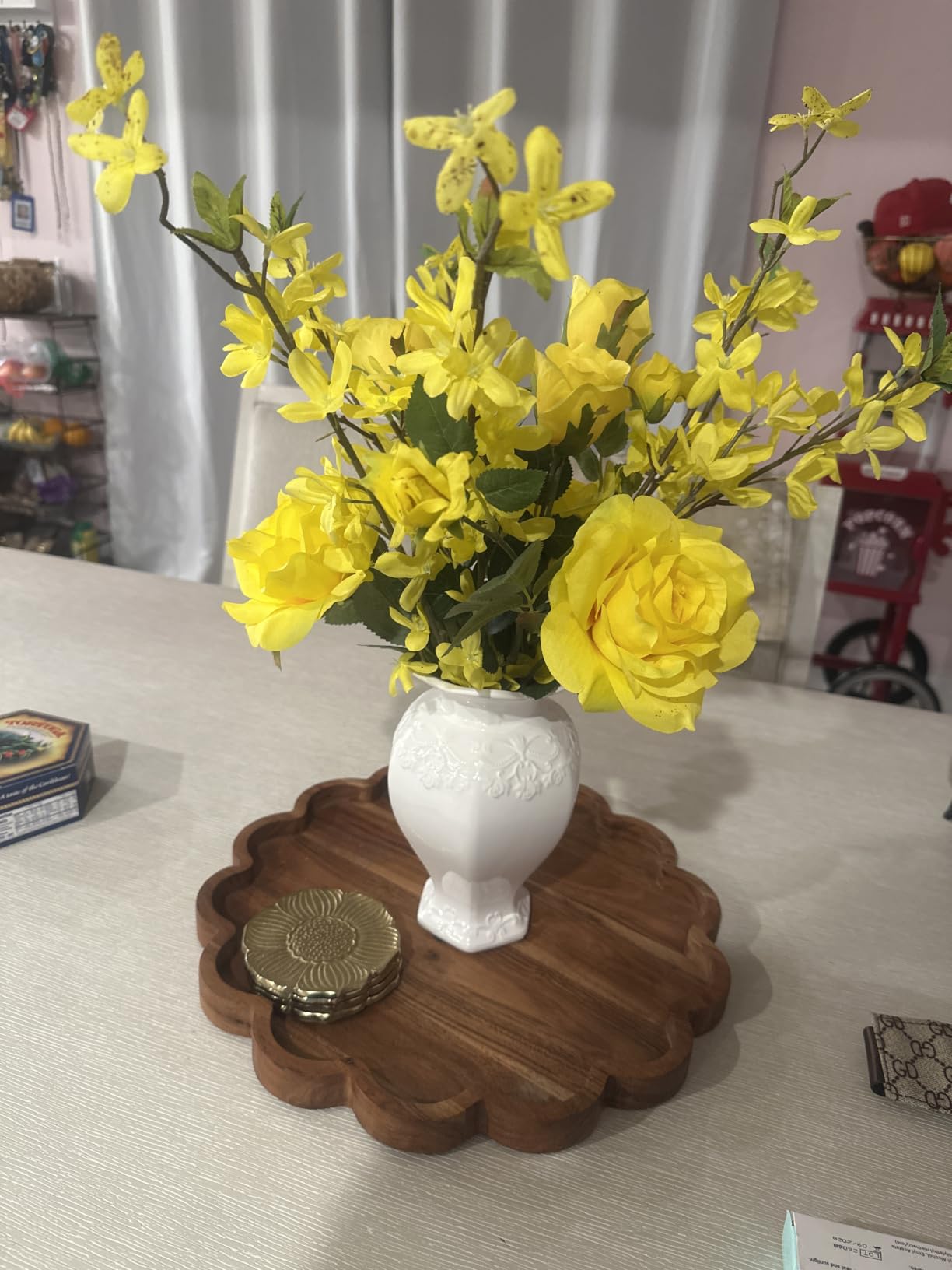 Relievo Elegant White Cream 8in 11in Ceramic Flower Tall Aesthetic Beige Table Tulip Wide Mouth Rose Filler Decorative Rustic Vase Decor for Home (Cream Vase, L) customer photo 1