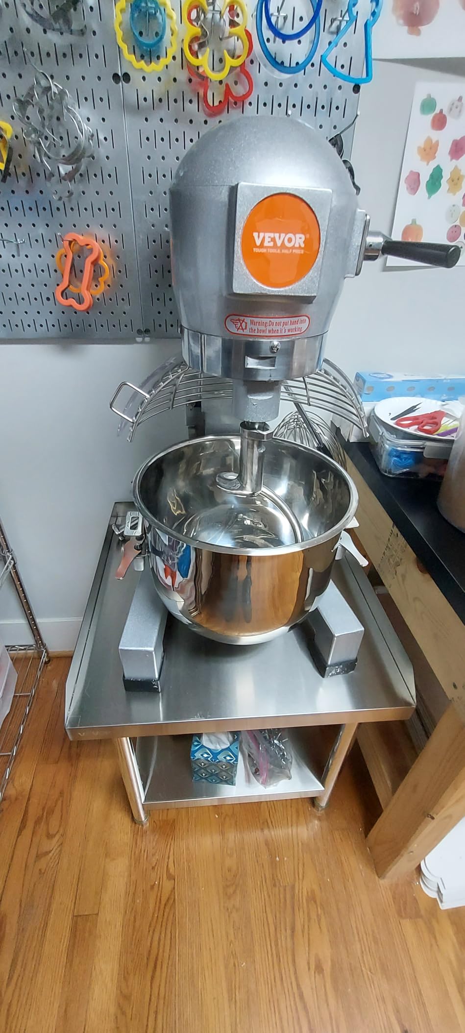 VEVOR Commercial Food Mixer 15Qt, Commercial Mixer with 3 Adjustable Speeds, 550W Dough Mixer,Commercial Stand Mixer with Stainless Steel Bowl customer photo 2