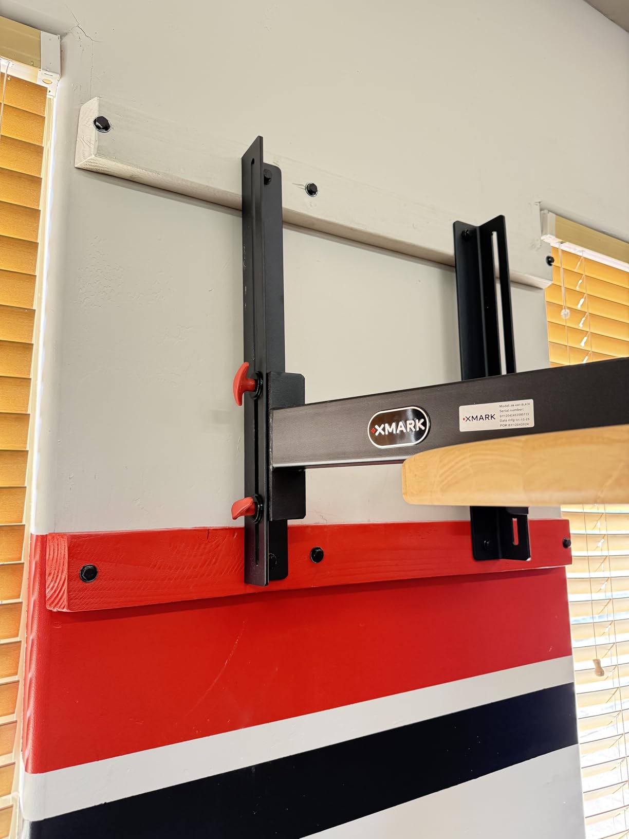 XMark Wall Mounted Speed Bag Platform with Shackle Swivel for MMA and Boxing customer photo 2