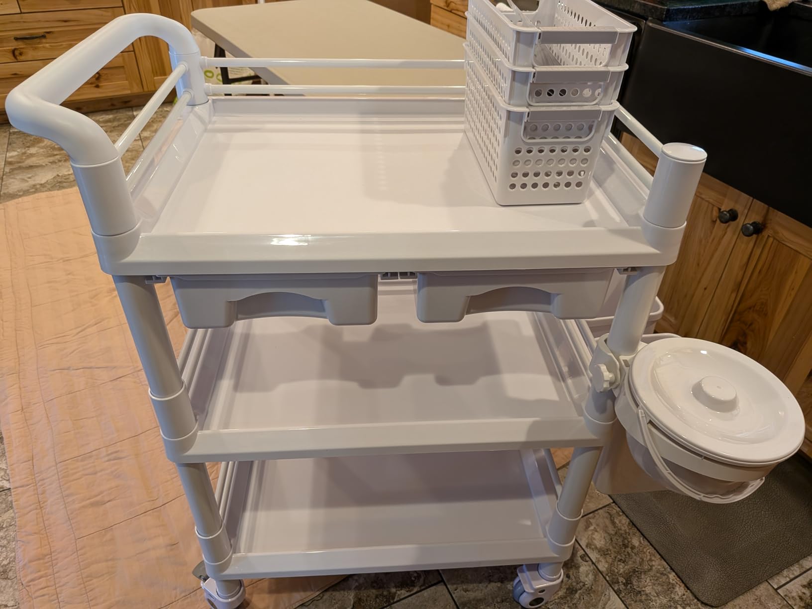 VEVOR Medical Mobile Trolley Cart with 2 Drawers & 3 Trash Cans, 3 Tiers Beauty Salon Rolling Trolley with 4 Silent Wheels & 2 Dirts Bucket & Bowl, Medical Utility Cart for Hospital Dental Clinic Lab customer photo 1
