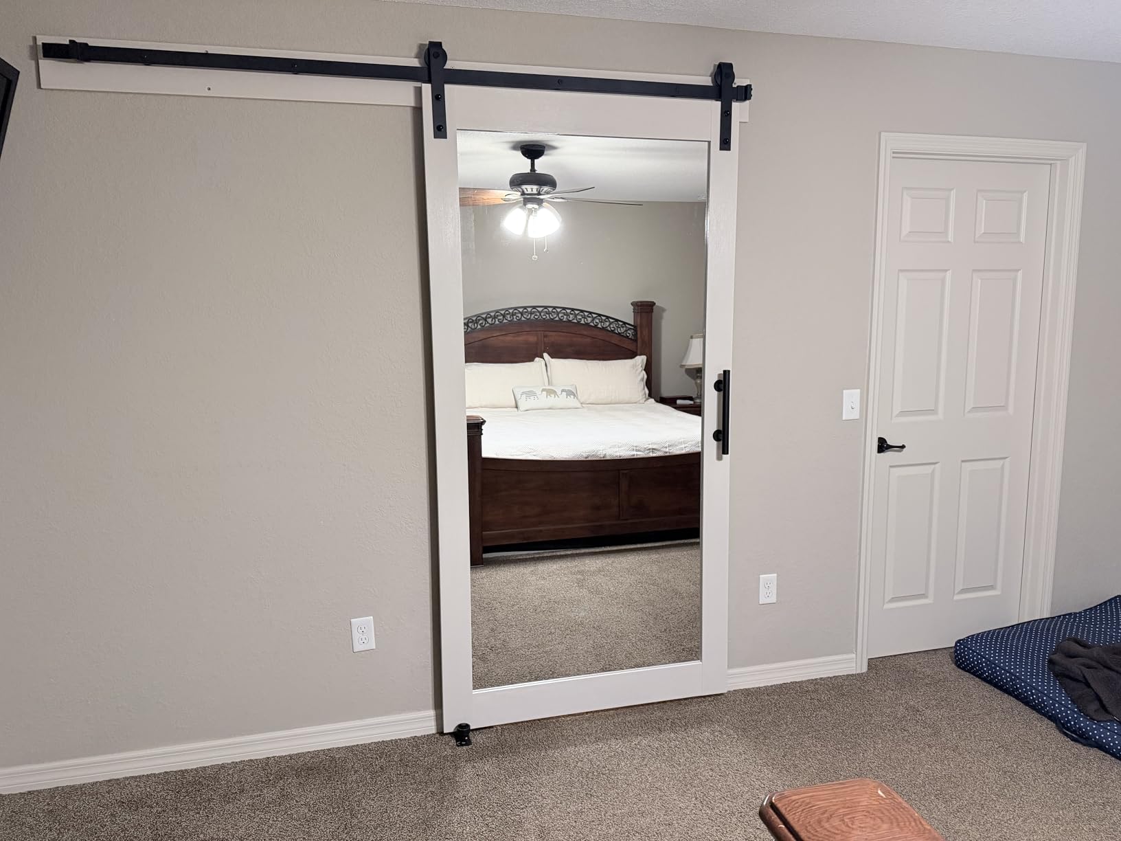 BARNSMITH 36in x 84in Mirror Barn Door with 6.6FT Sliding Door Hardware Kit Included, 1 Lites Full Length Mirror Door, Solid Wood Water-Proof PVC Surface, No Assembly Required, White customer photo 1