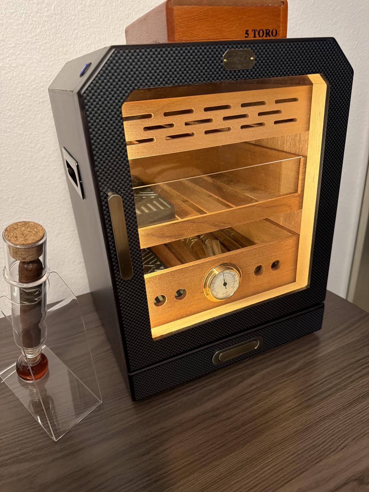 Cigar Humidor, Lighted Control Magnetic Door Desktop Cigar Humidor Cabinet, Hold 100-150 Cigars (Brown) customer photo 1