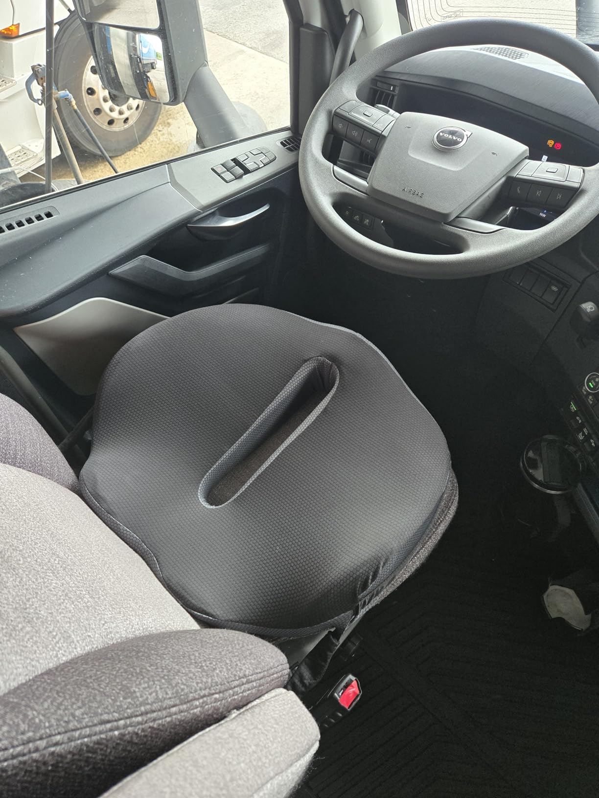 Large Truck Seat Cushion for Truck Driver Seat Cushion - Upgraded Back Support, CertiPUR-US Certified - Thick Memory Foam, Pain Relief for Hours of Driving, Trucker Approved Big Rig - Black customer photo 1