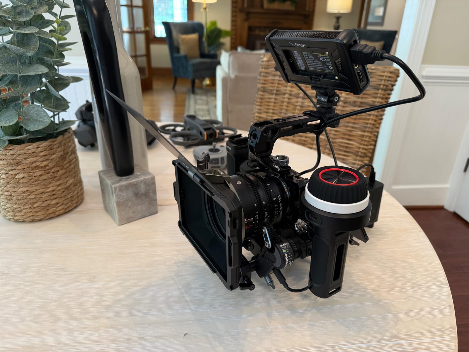 SmallRig Wireless Follow Focus Kit (Lite) with Handwheel Controller & Receiver Motor, A/B Stops & 15mm Rod Clamp, Compact Design, Widely Compatible with Cinema and Zoom Lenses with High Damping - 4296 customer photo 2