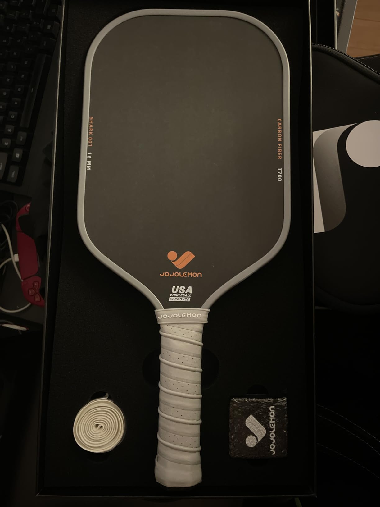 JOJOLEMON Pickleball Paddles, Carbon Fiber Pickleball Paddle with a 16mm Shark Power Polymer Core, The Pickleball Rackets Designed for Ultimate Spin & Consistency customer photo 2