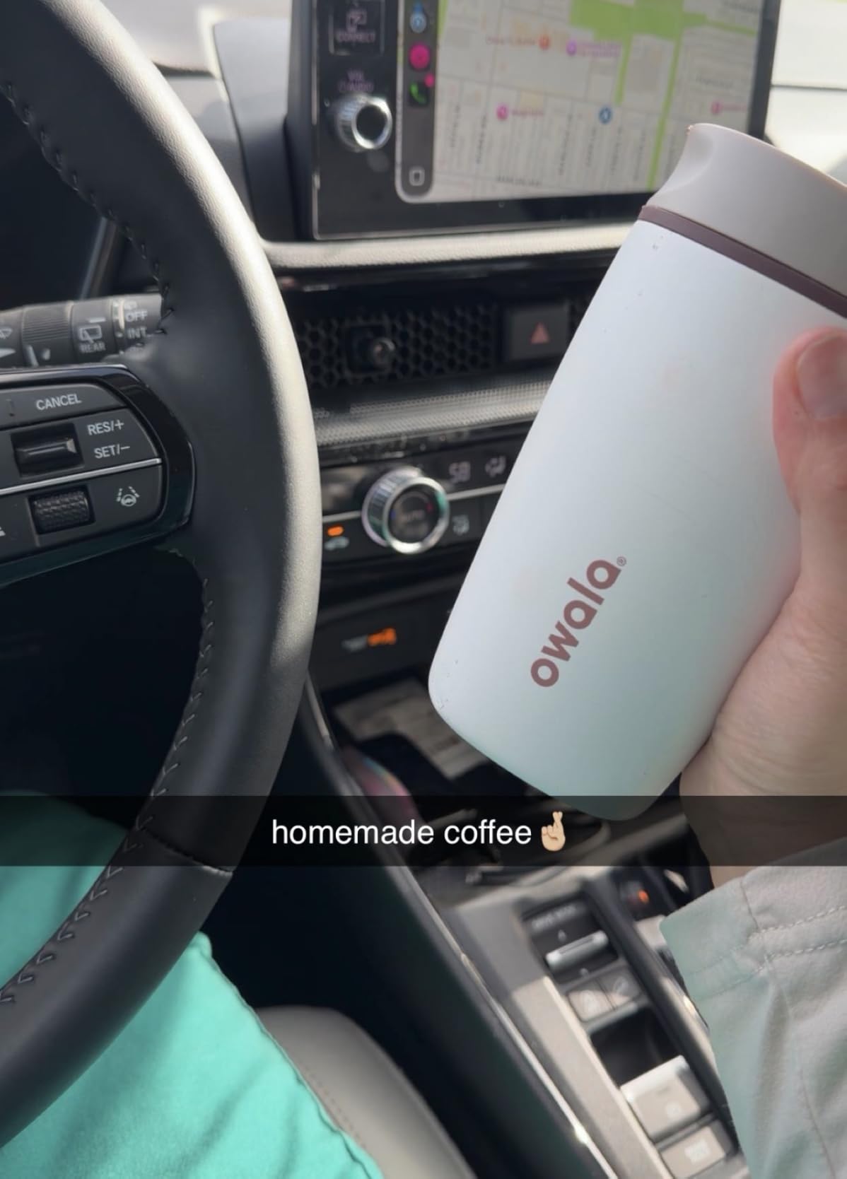 Owala SmoothSip Slider Insulated Stainless Steel Coffee Tumbler, Reusable Iced Coffee Cup, Hot Coffee Travel Mug, BPA Free 20 oz, Vanilla Bean customer photo 2