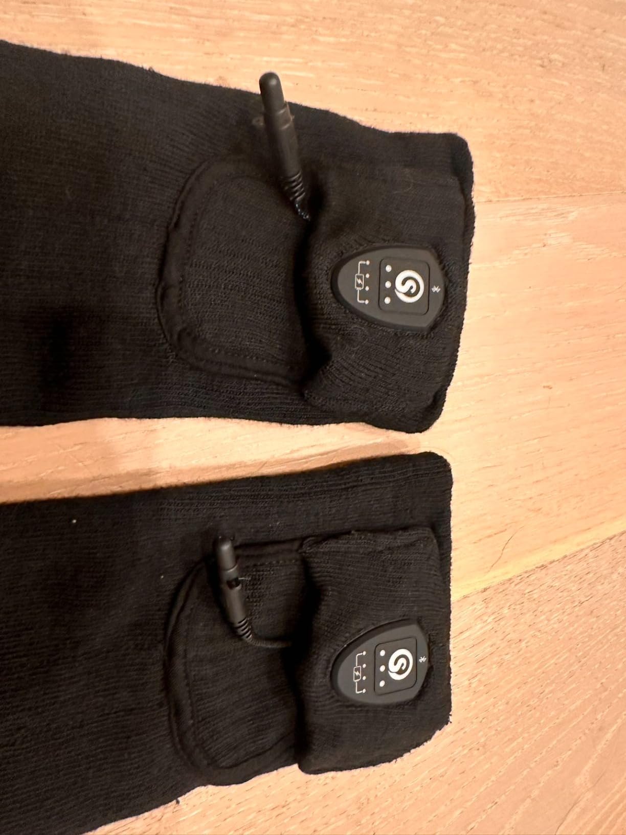 SAVIOR HEAT Heated Socks for Men Women with APP Control Battery Rechargeable Electric Heating Skiing Socks Washable Foot Warmer for Winter Hunting Skiing Fishing Hiking customer photo 1