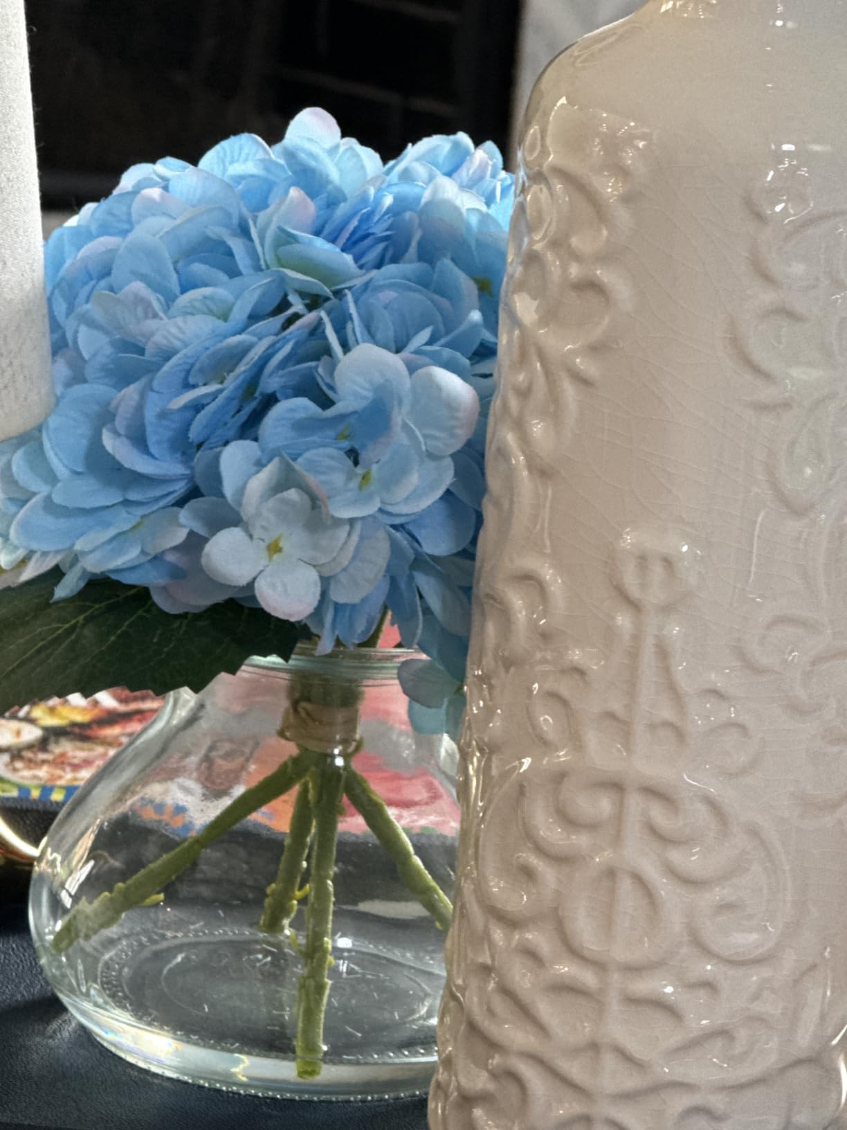 Hollyone Hydrangea Artificial Flowers with Glass Vase Blue-Green Silk Faux Flowers Arrangements in Vase with Faux Water Fake Floral Bulk Bouquet for Home Decor Table Centerpiece Decorations customer photo 1