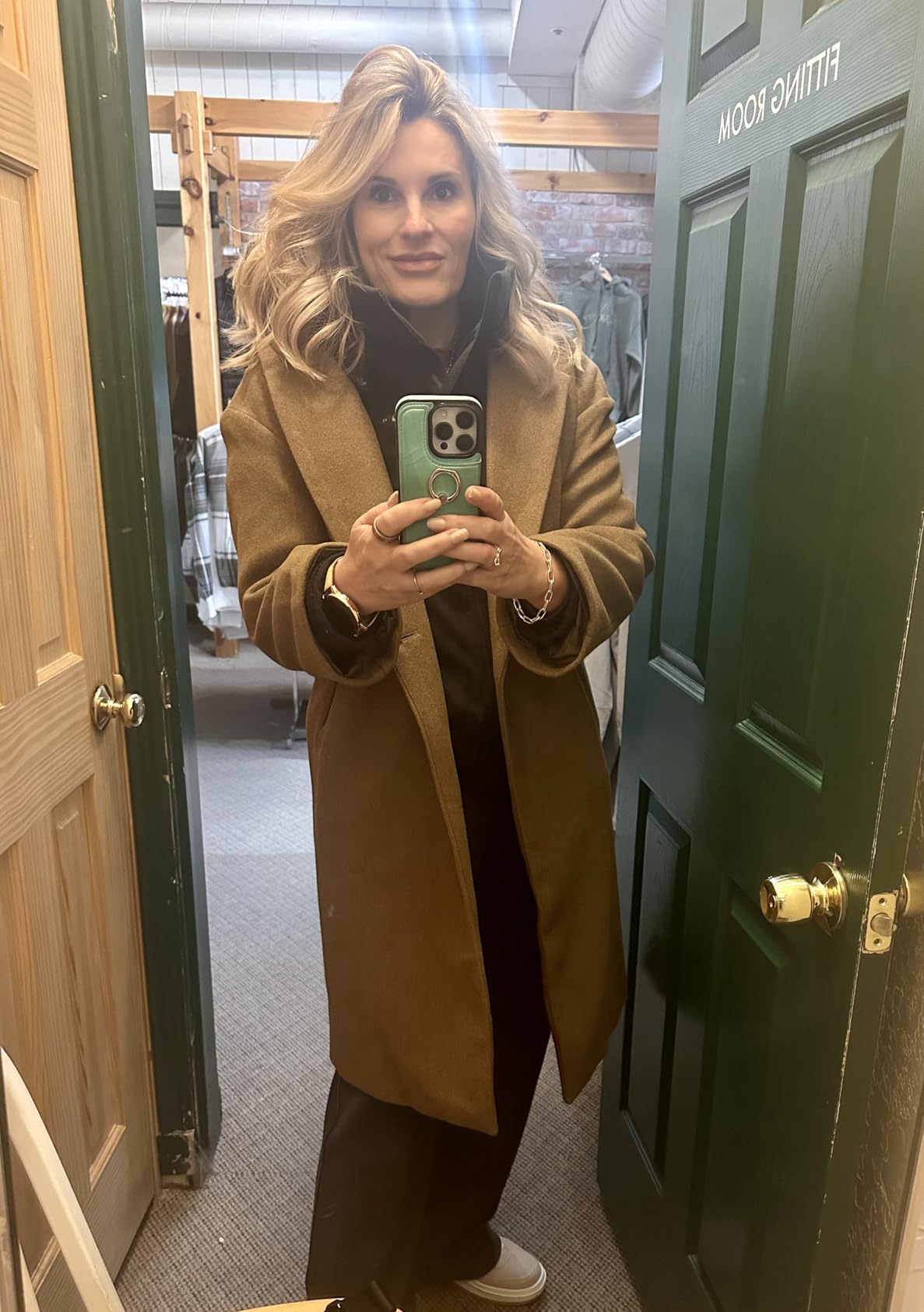 chouyatou Women's Winter Double Breasted Wool Coat Long Sleeve Notch Lapel Long Trench Coat customer photo 2