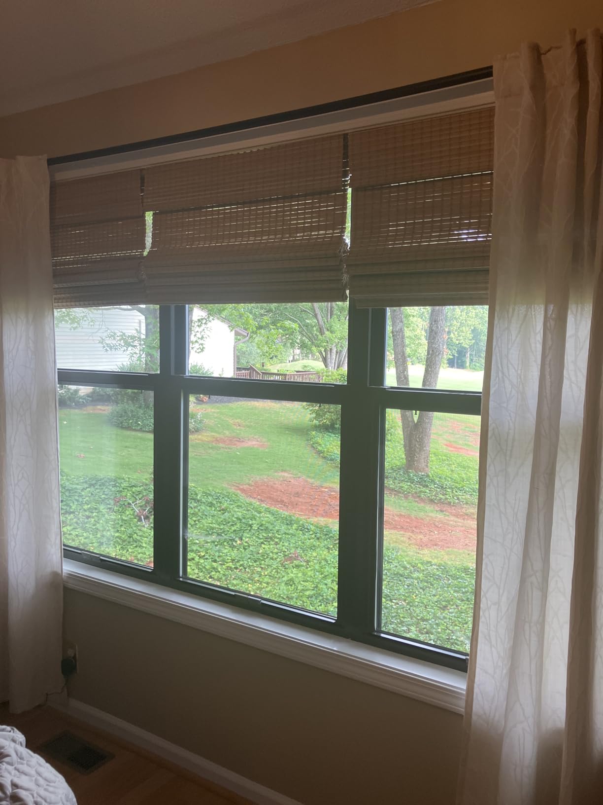 SEEYE Cordless Bamboo Roman Shades, Blackout Natural Bamboo Blinds for Indoor Windows, Roll Up Blind Privacy Shade for Home, Office, Door, UV Resistant & Easy to Install, 34