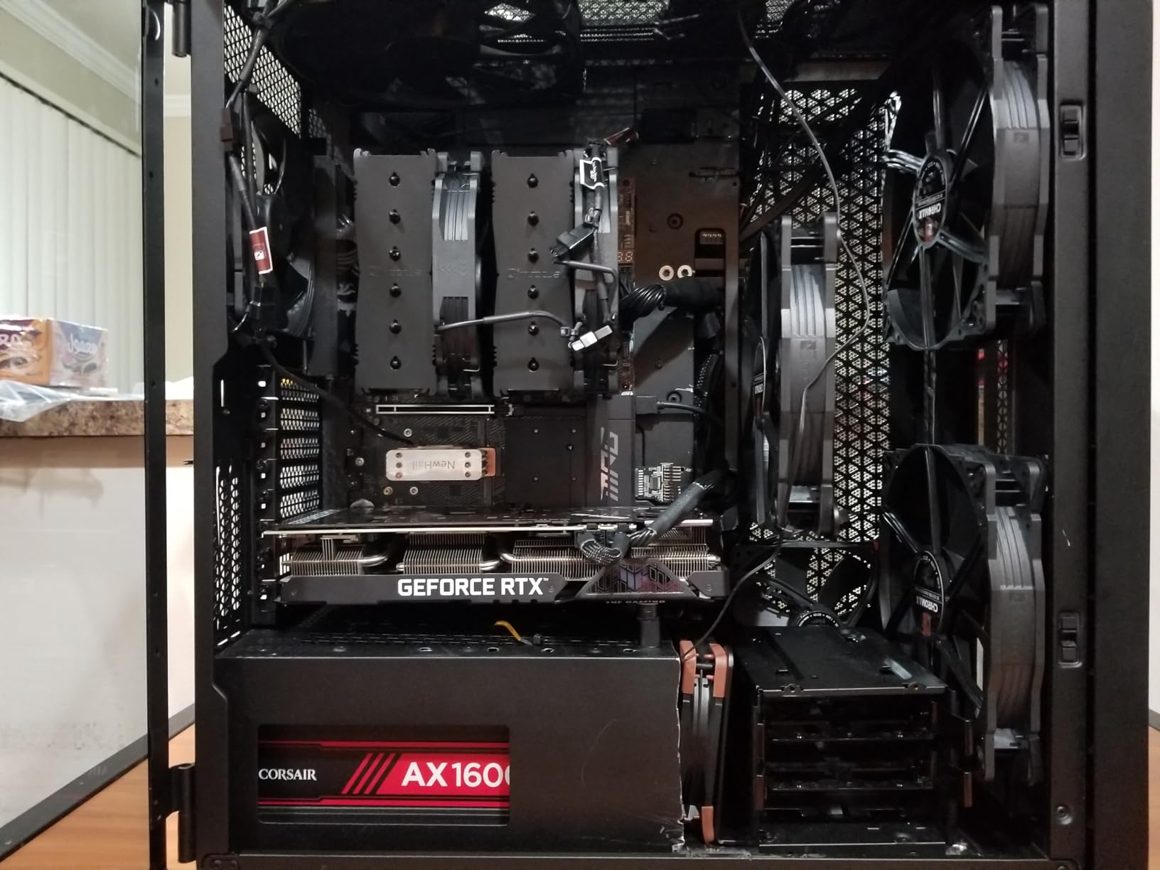 MSI MPG X870E Carbon WiFi Gaming Motherboard (AMD Ryzen 9000/8000/7000 Series Processors, AM5, DDR5, PCIe 5.0, M.2 Gen5, SATA 6Gb/s, USB 40Gbps, HDMI, Wi-Fi 7, Bluetooth 5.4, 5Gbps LAN, ATX) customer photo 1