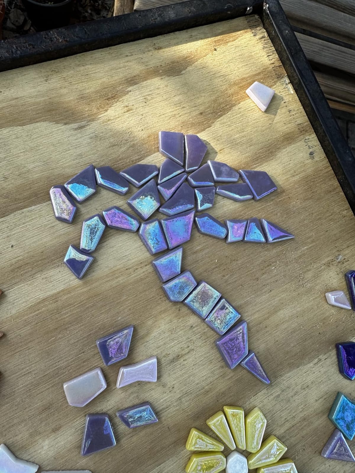 Youway Style Iridescent Glass Mosaic Tiles for Crafts Bulk, 454g Broken Mosaic Glass Pieces for Garden Crafts Kits, DIY Mosaic Art Decor customer photo 1