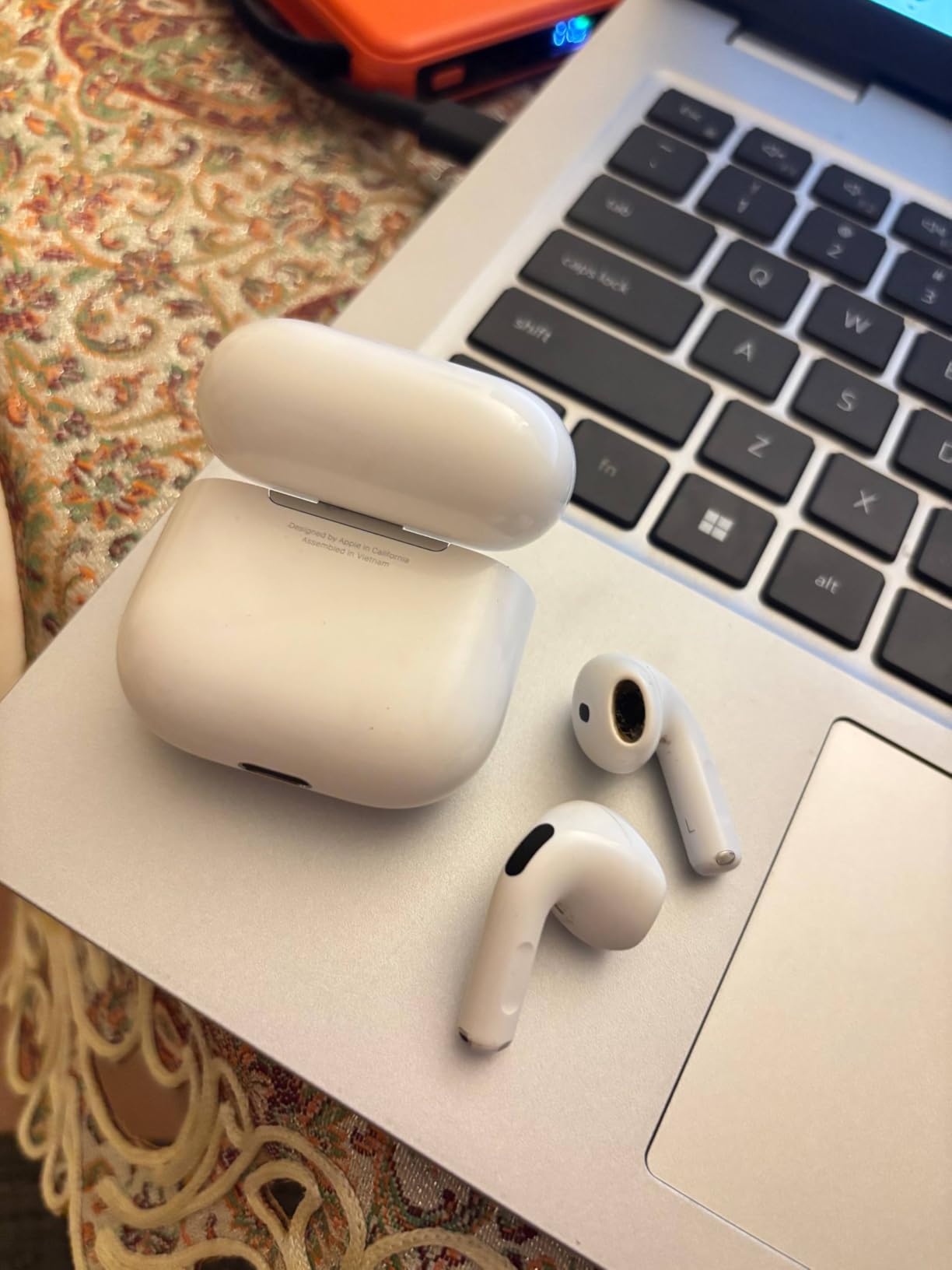 Apple AirPods 4 Wireless Earbuds | Bluetooth Headphones, Personalized Spatial Audio, Sweat & Water Resistant, USB-C Charging Case, H2 Chip customer photo 1