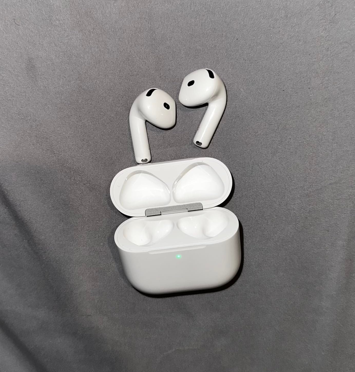 Apple AirPods 4 Wireless Earbuds | Bluetooth Headphones, Personalized Spatial Audio, Sweat & Water Resistant, USB-C Charging Case, H2 Chip customer photo 2
