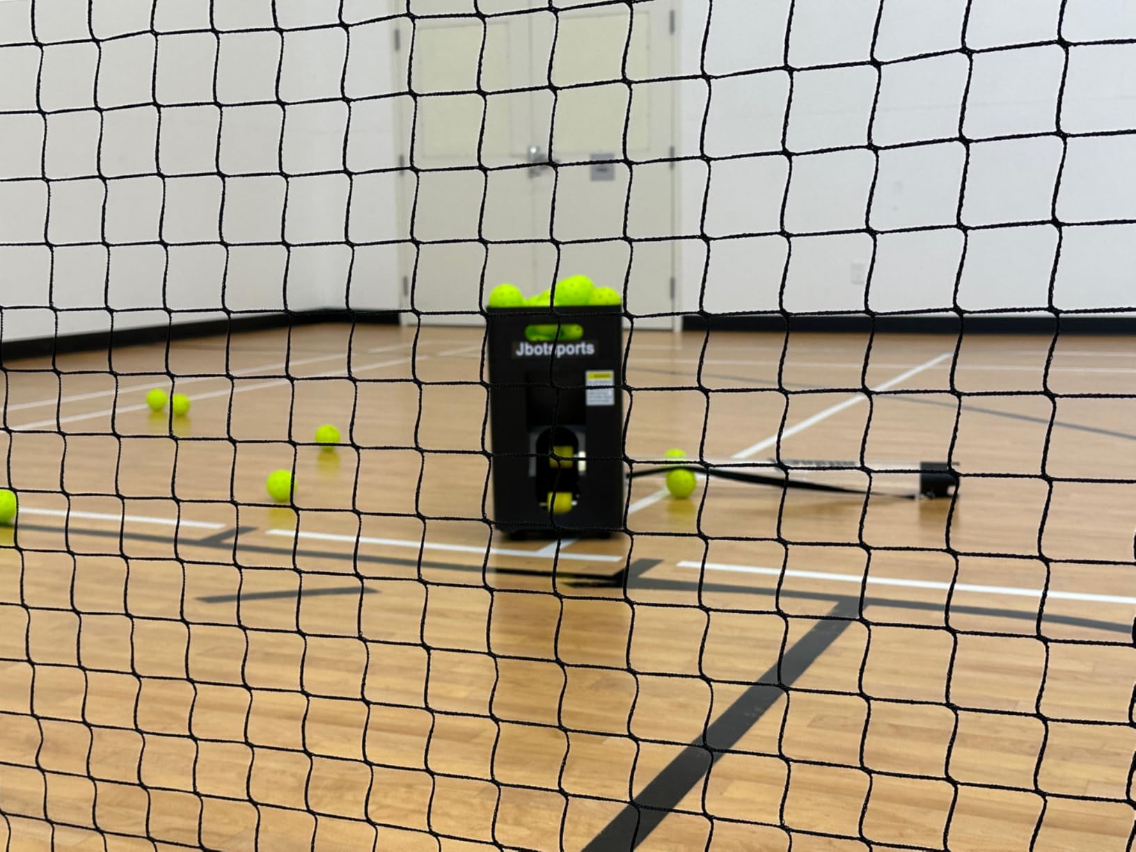 JP02 Portable Pickleball Machine - Swing,Spin Multiple Serve Modes Pickleball Trainer,Ball Thrower for Practice,Adjustable Speed, Elevation, and Frequency Pickleball Launcher customer photo 1