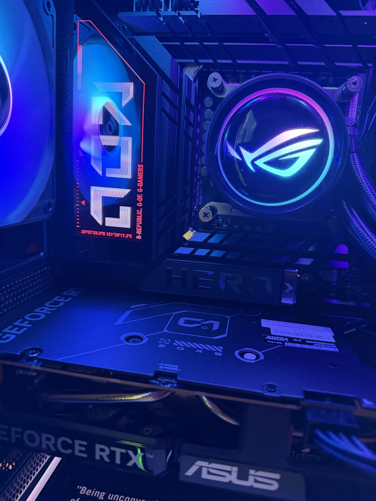 ASUS ROG Maximus Z890 Hero Intel® Z890 LGA 1851 ATX Motherboard, Advanced AI PC-Ready, 22+2+1+2 Stages, DDR5, WiFi 7, 3X PCIe® 5.0 M.2, Thunderbolt™ 4, USB Type-C®, AI Overclocking/Cooling/Networking customer photo 2