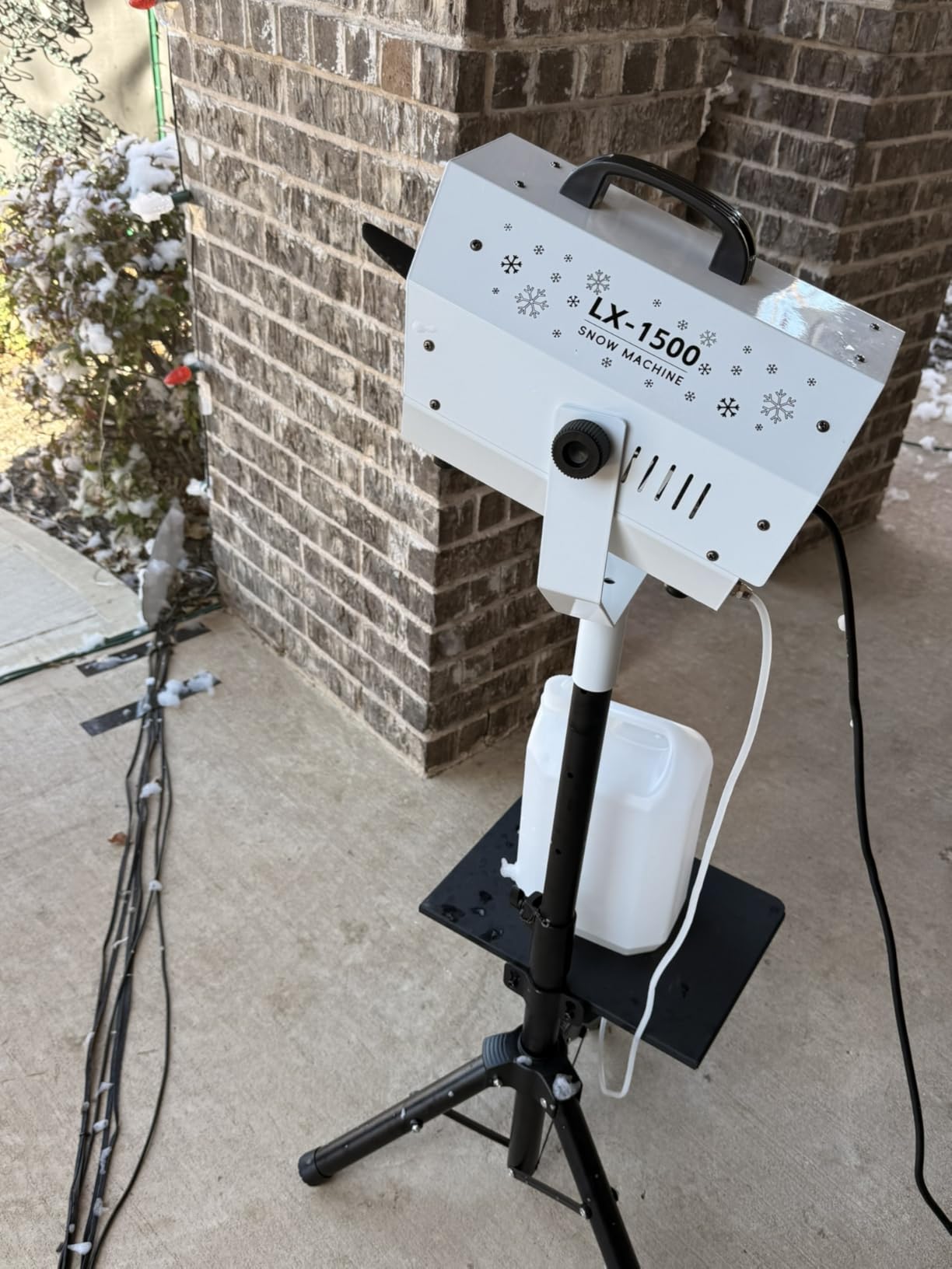 LANGXUN 1500W Snow Machine with Stand customer photo 1