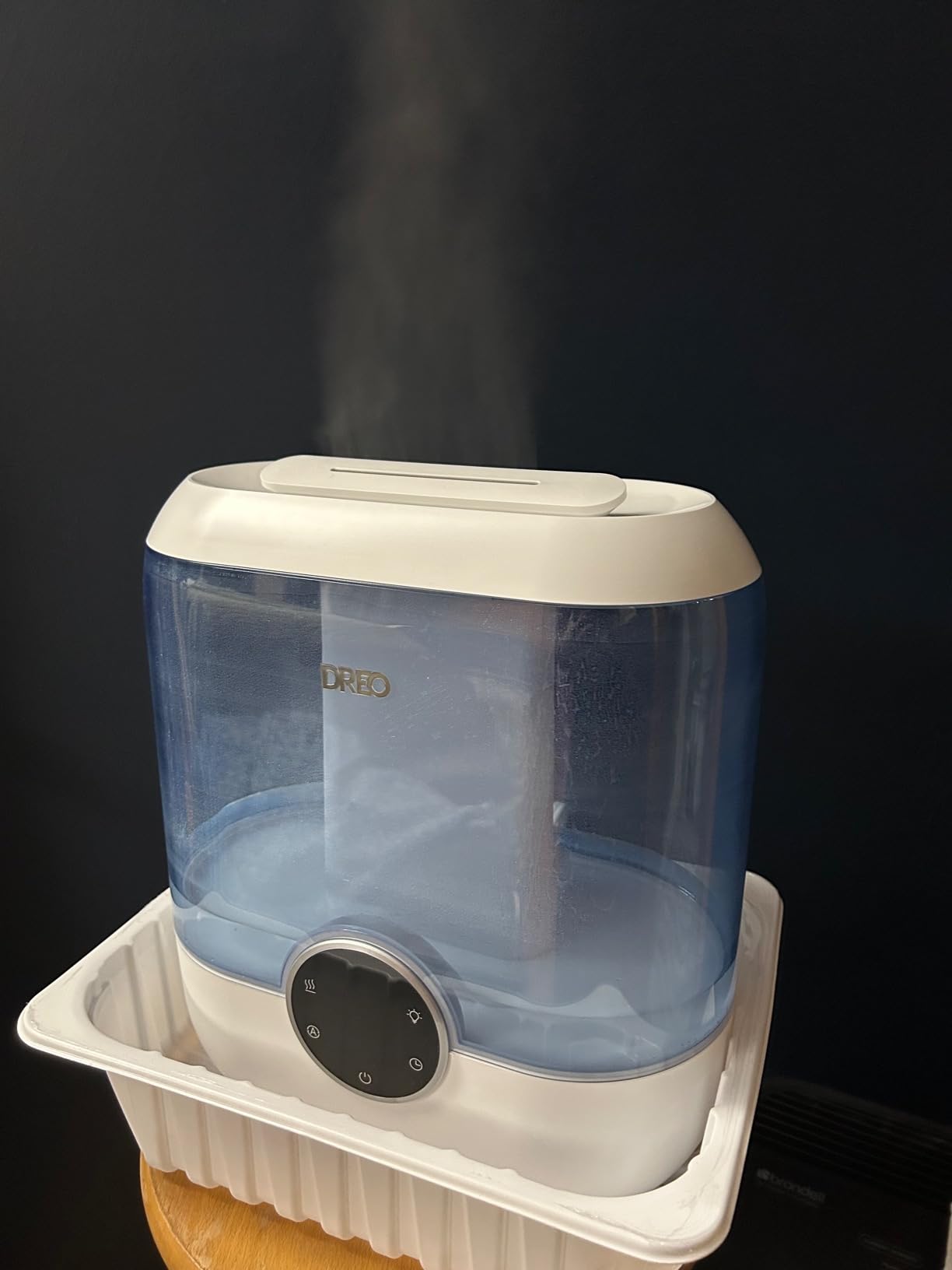 DREO Humidifiers for Bedroom, 6L Top Fill Supersized Cool Mist Humidifier for Large Room, 60 Hour Runtime, Quiet Ultrasonic Humidifiers for Plants, Baby, Indoor, Home, Night Light, Blue customer photo 1