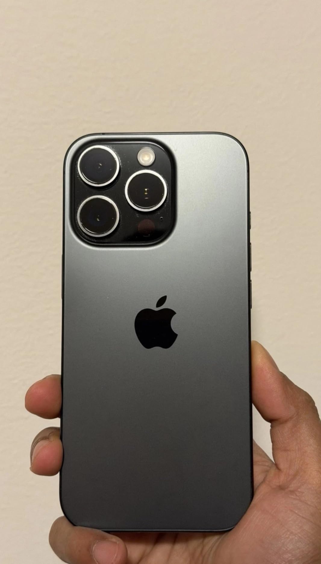 Apple iPhone 16 Pro, 256GB, Black Titanium - Unlocked (Renewed) customer photo 1