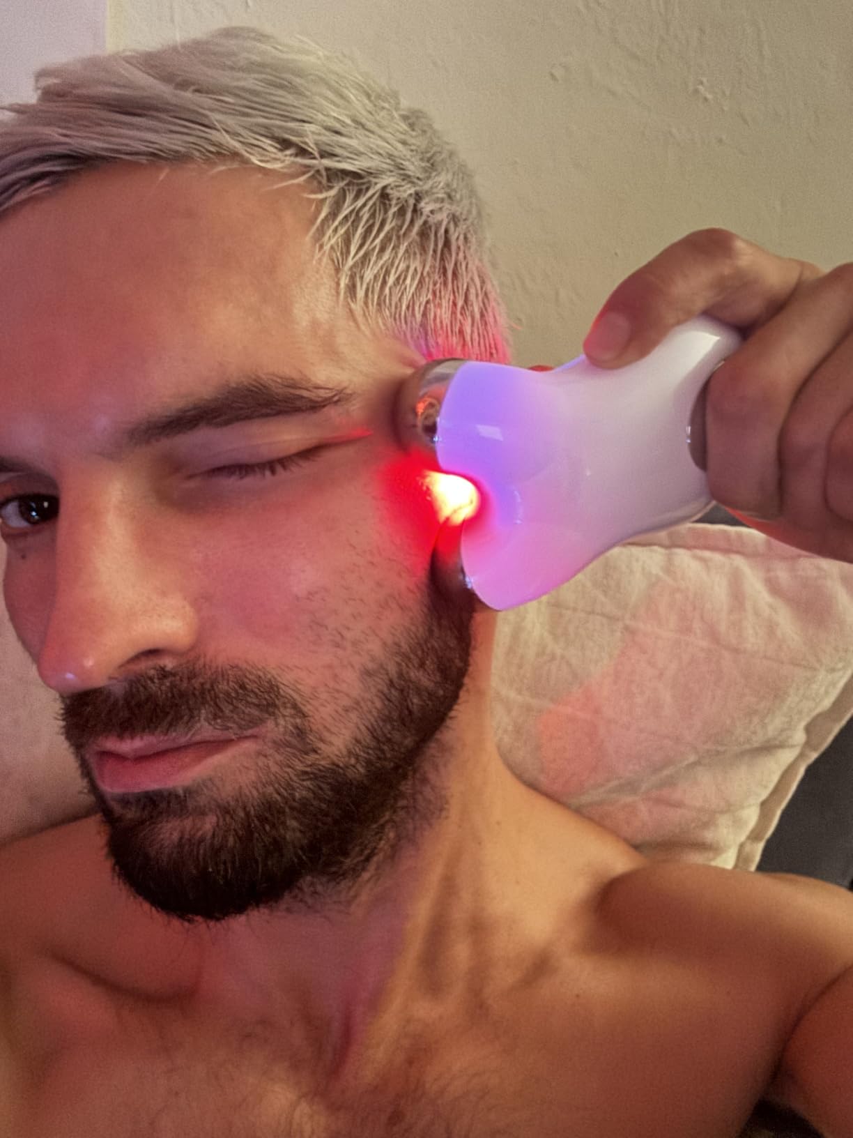 Microcurrent Facial Device,Latest Red Light Technology,Enhances The Ability to Lift The Face and Tighten The Skin,Facial Wrinkle Equipment,Smart Photon Micro-Current Device, Model:EP-300. customer photo 2