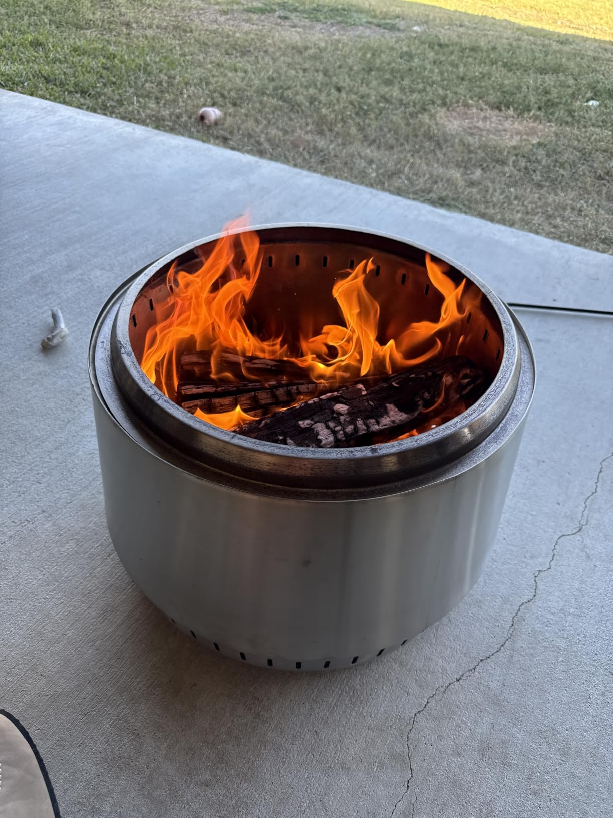 East Oak Fuoco 7 Inch Tabletop Smokeless Fire Pit, 3-in-1 Ash Pan Portable Wood & Pellet Tabletop Firepit, Easy Clean Up, Stainless Steel Mini Fire Pit for Outside, Backyard, Patio, Camping & Deck customer photo 1